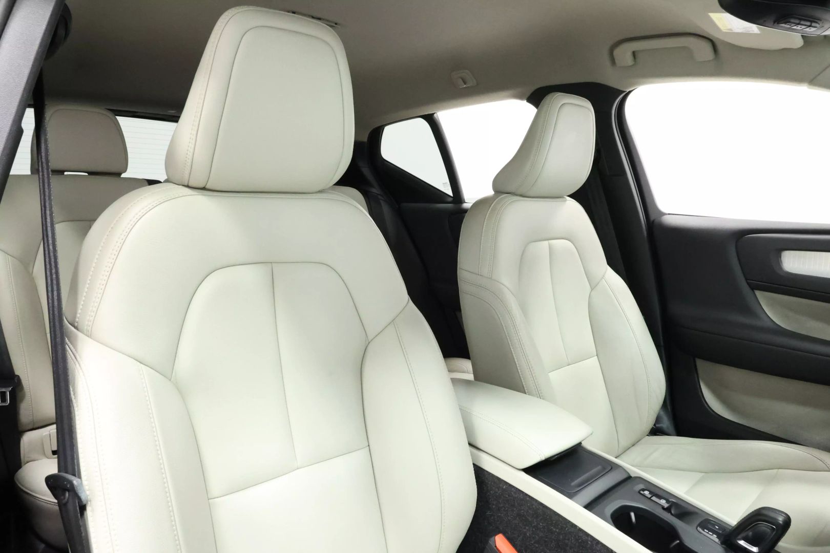 2019 Volvo Xc40 - Image 78