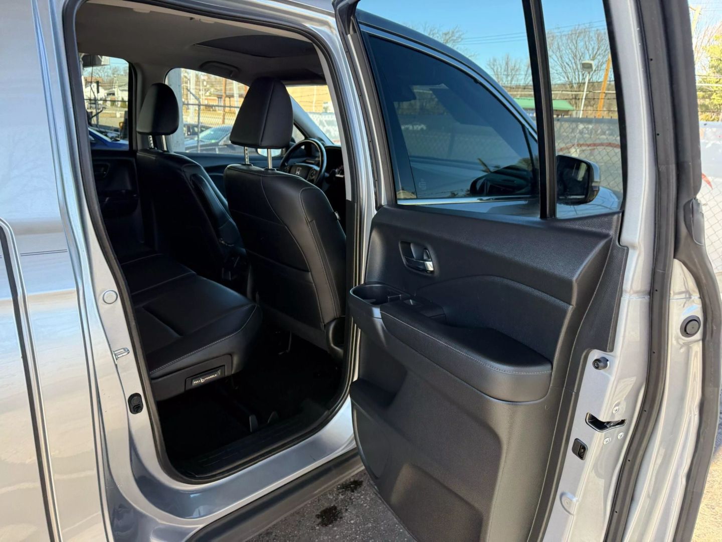 2020 Honda Ridgeline - Image 21