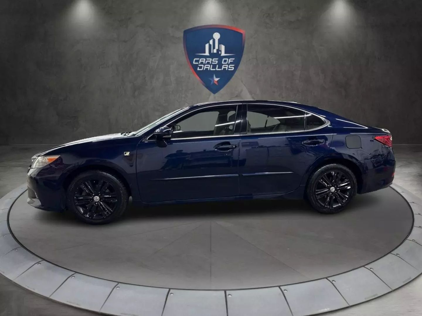2014 Lexus Es - Image 2