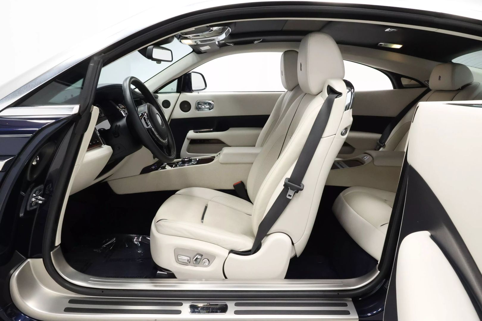 2014 Rolls-royce Wraith - Image 14
