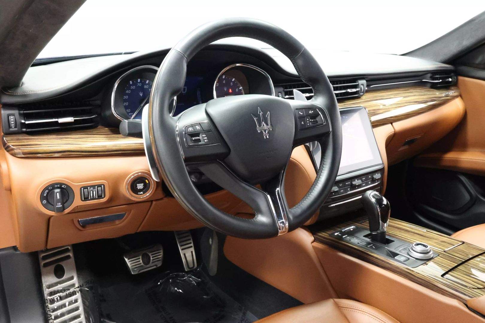 2018 Maserati Quattroporte - Image 2