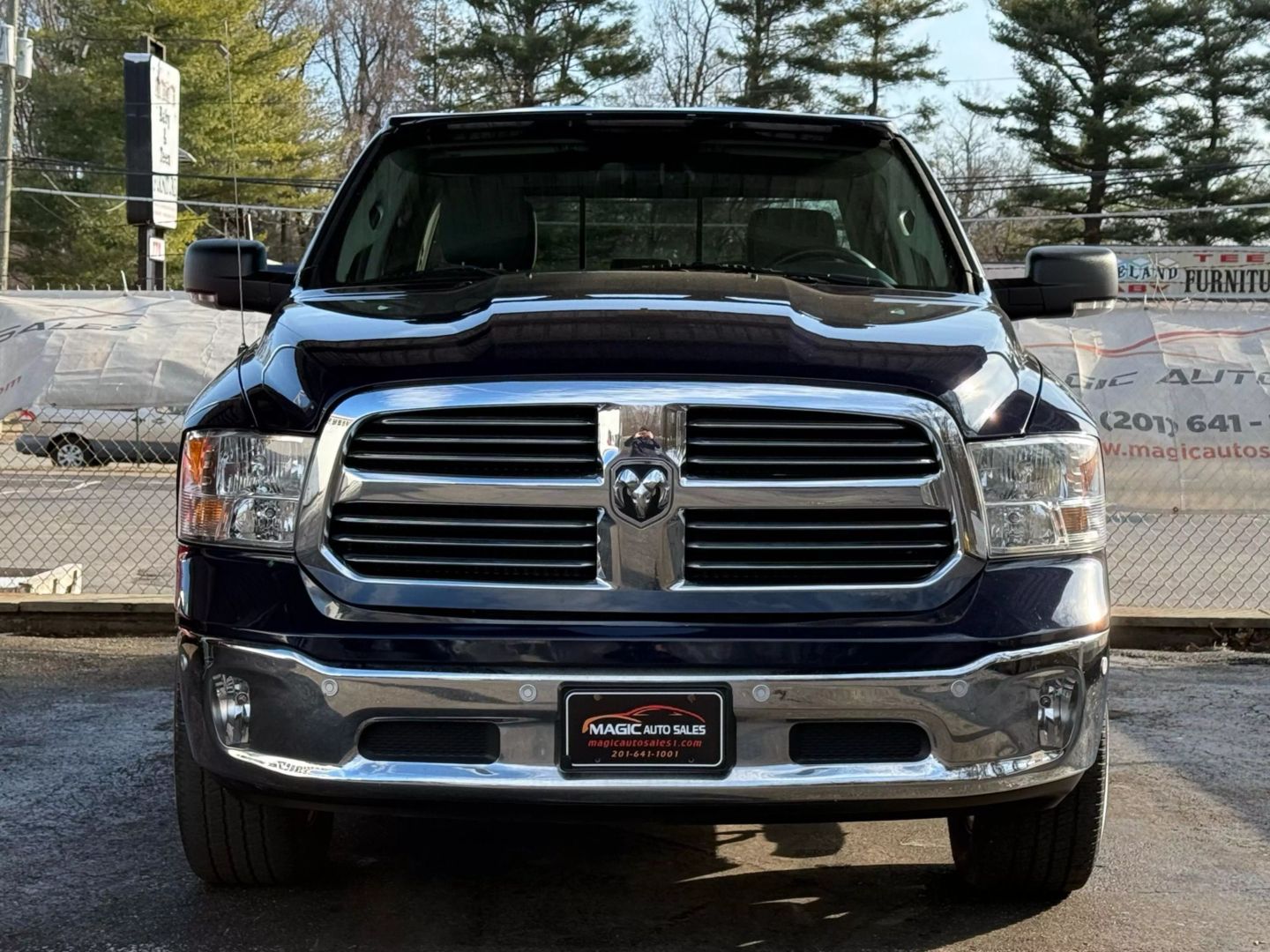 2017 Ram 1500 Crew Cab - Image 5