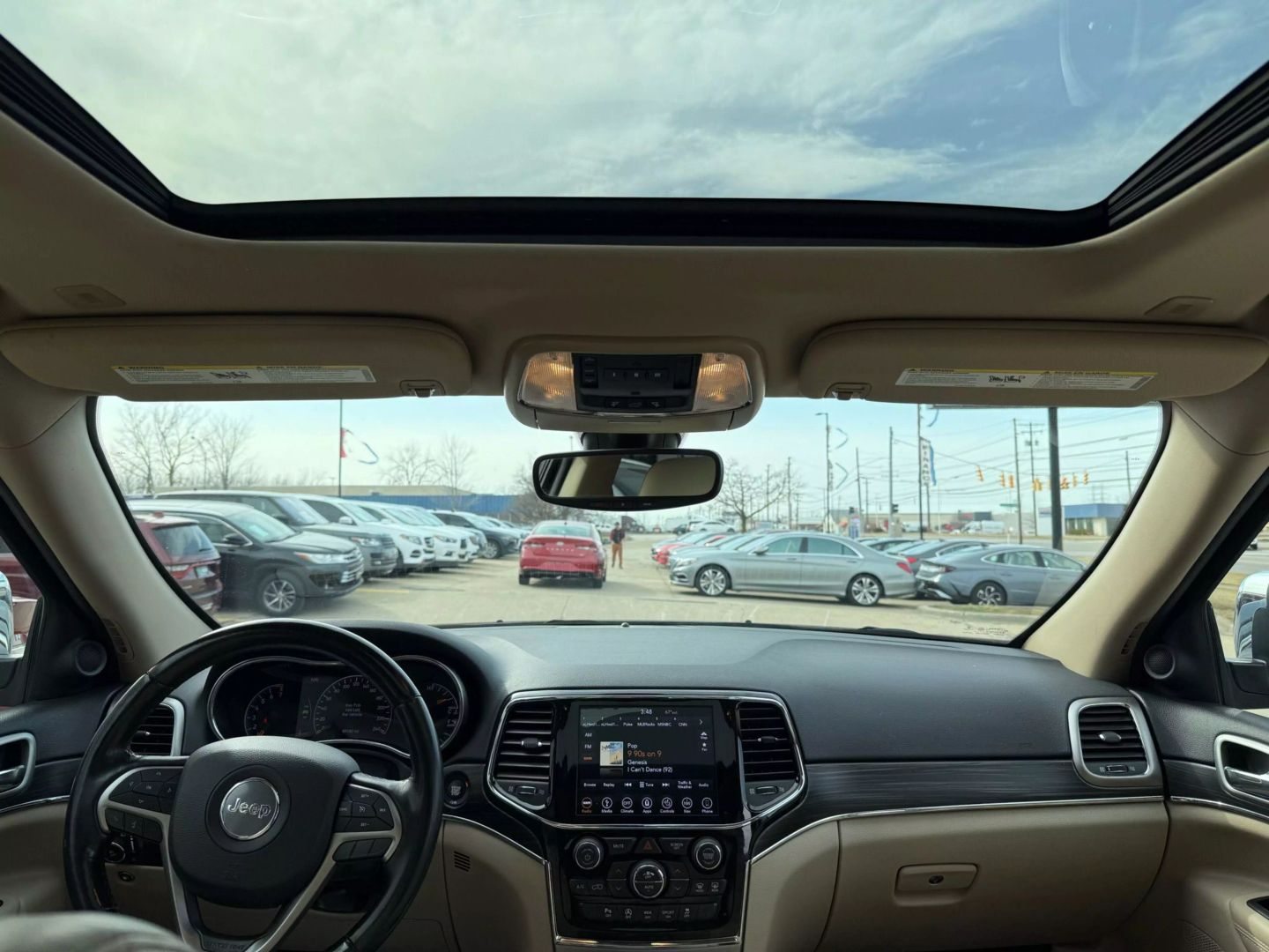 2019 Jeep Grand Cherokee - Image 30