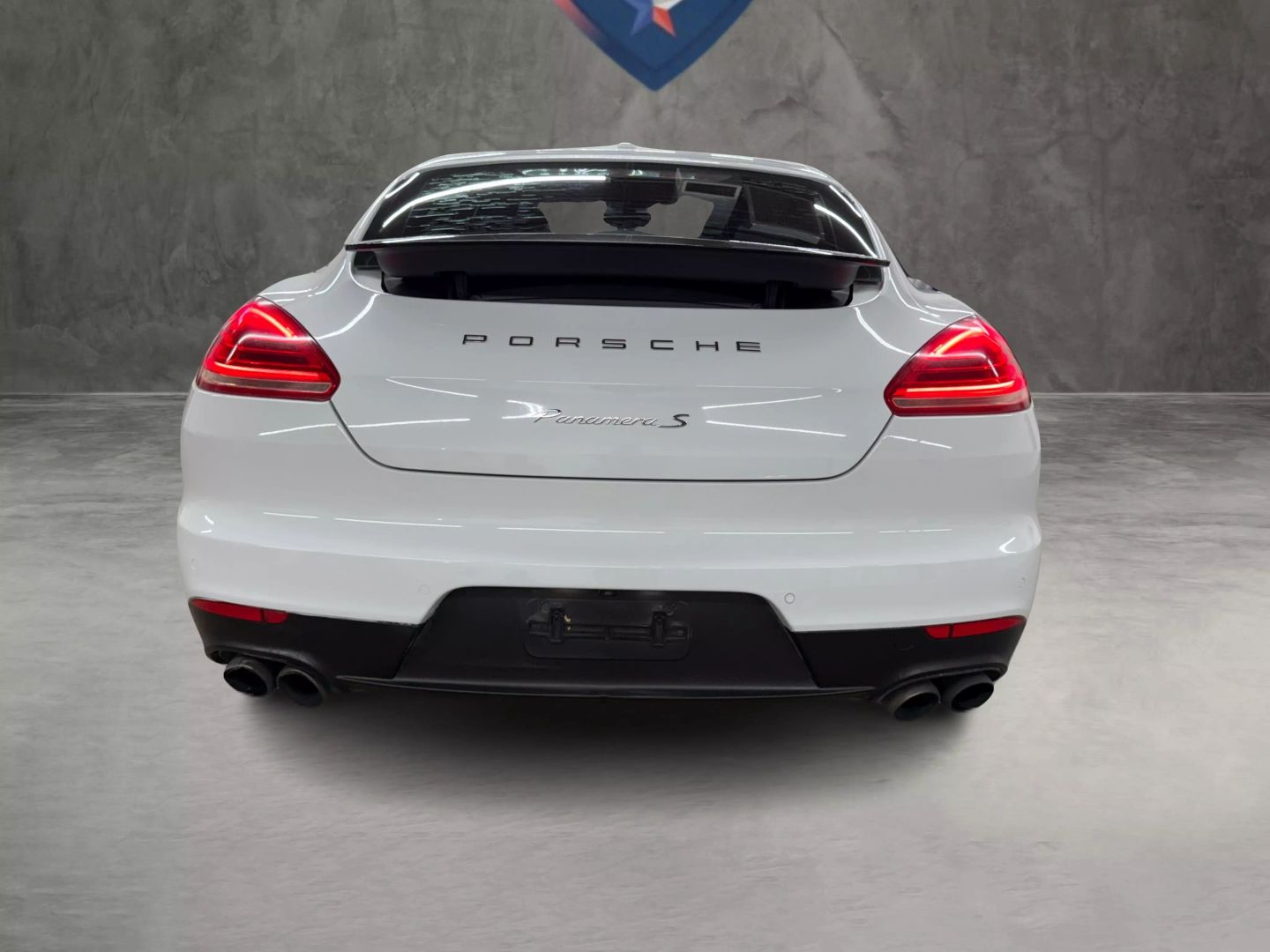 2015 Porsche Panamera - Image 14