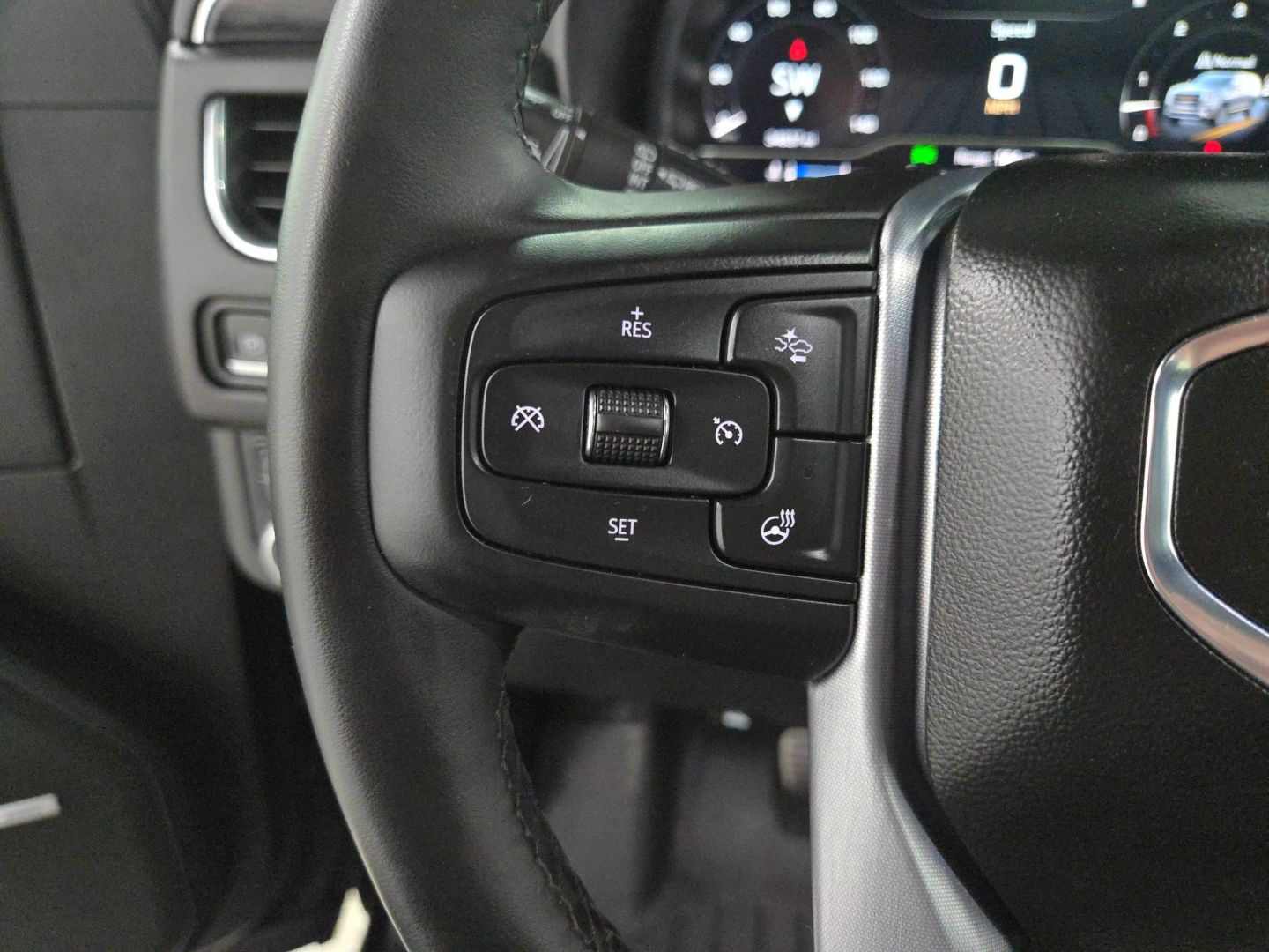 2023 Gmc Yukon - Image 34