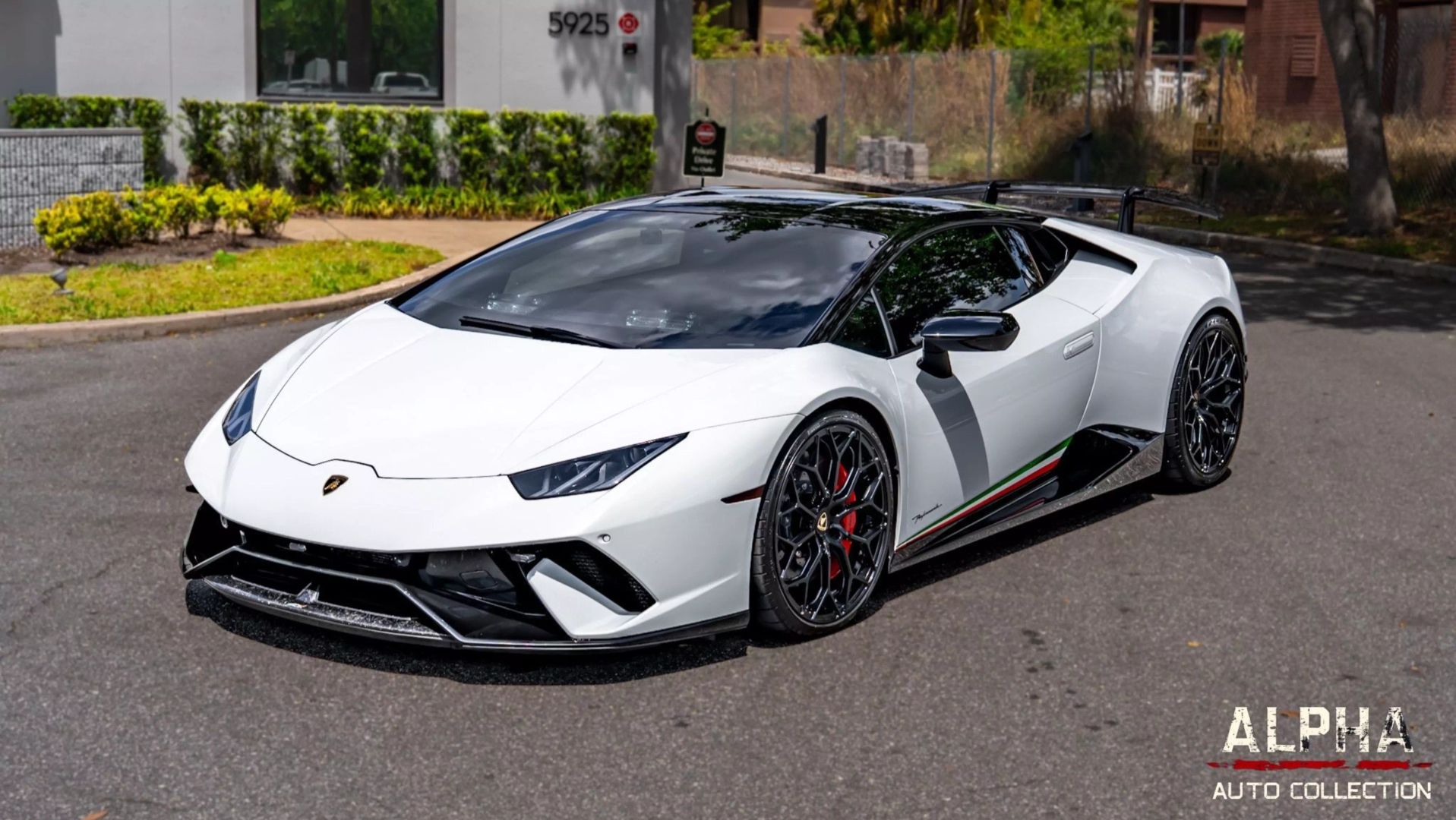 2018 Lamborghini Huracan LP 640-4 Performante