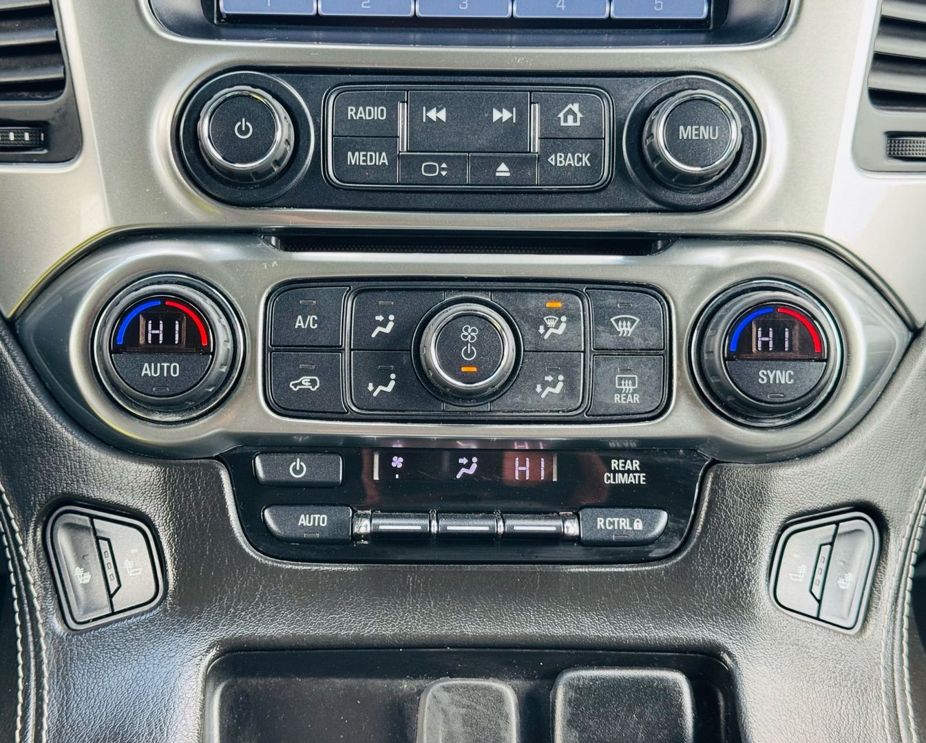 2019 Chevrolet Tahoe - Image 16