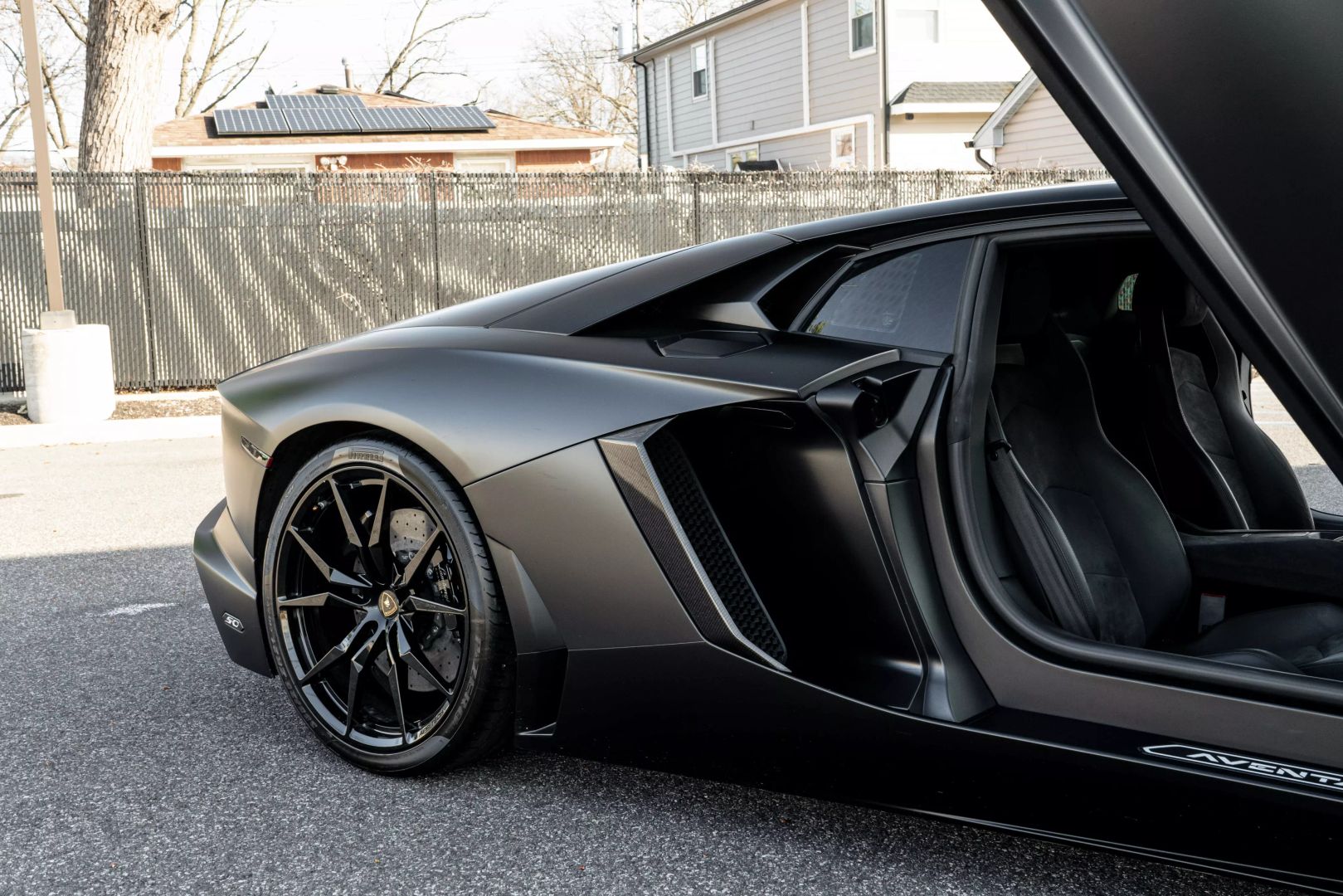 2014 Lamborghini Aventador - Image 29