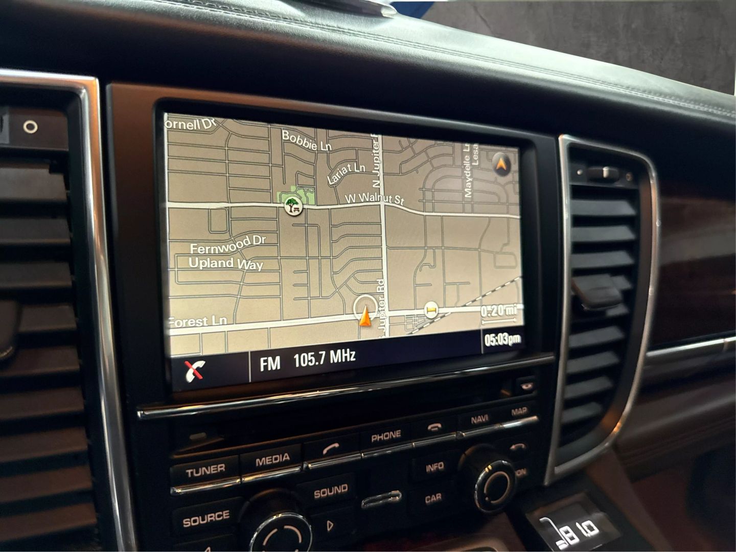 2015 Porsche Panamera - Image 21