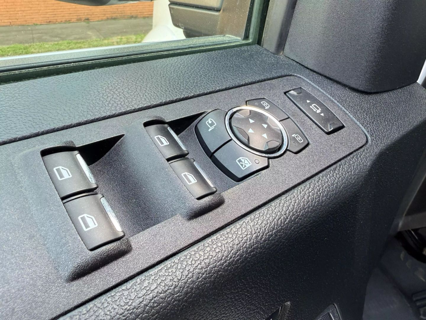 2018 Ford F450 Super Duty Crew Cab - Image 14