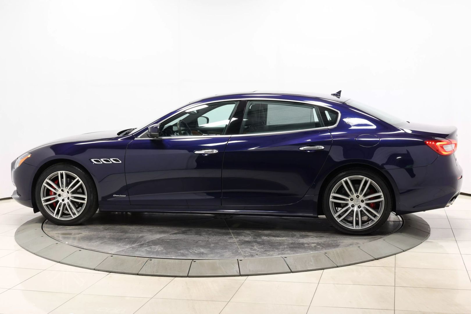 2018 Maserati Quattroporte - Image 6
