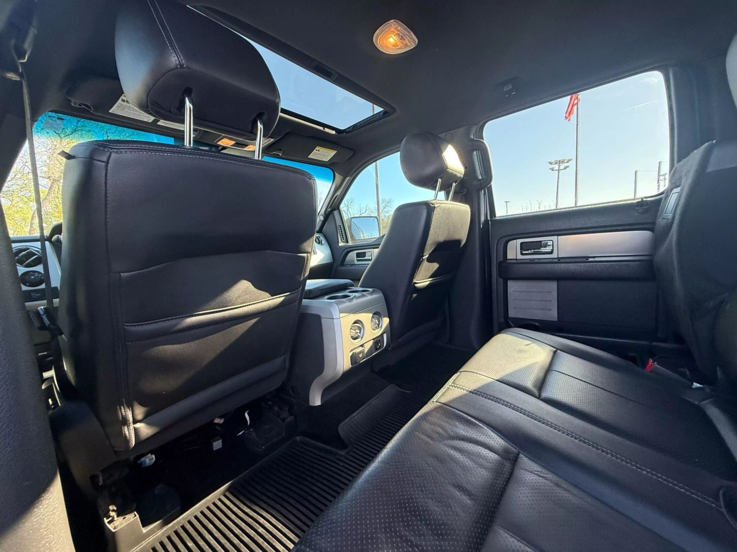2014 Ford F150 Supercrew Cab - Image 13