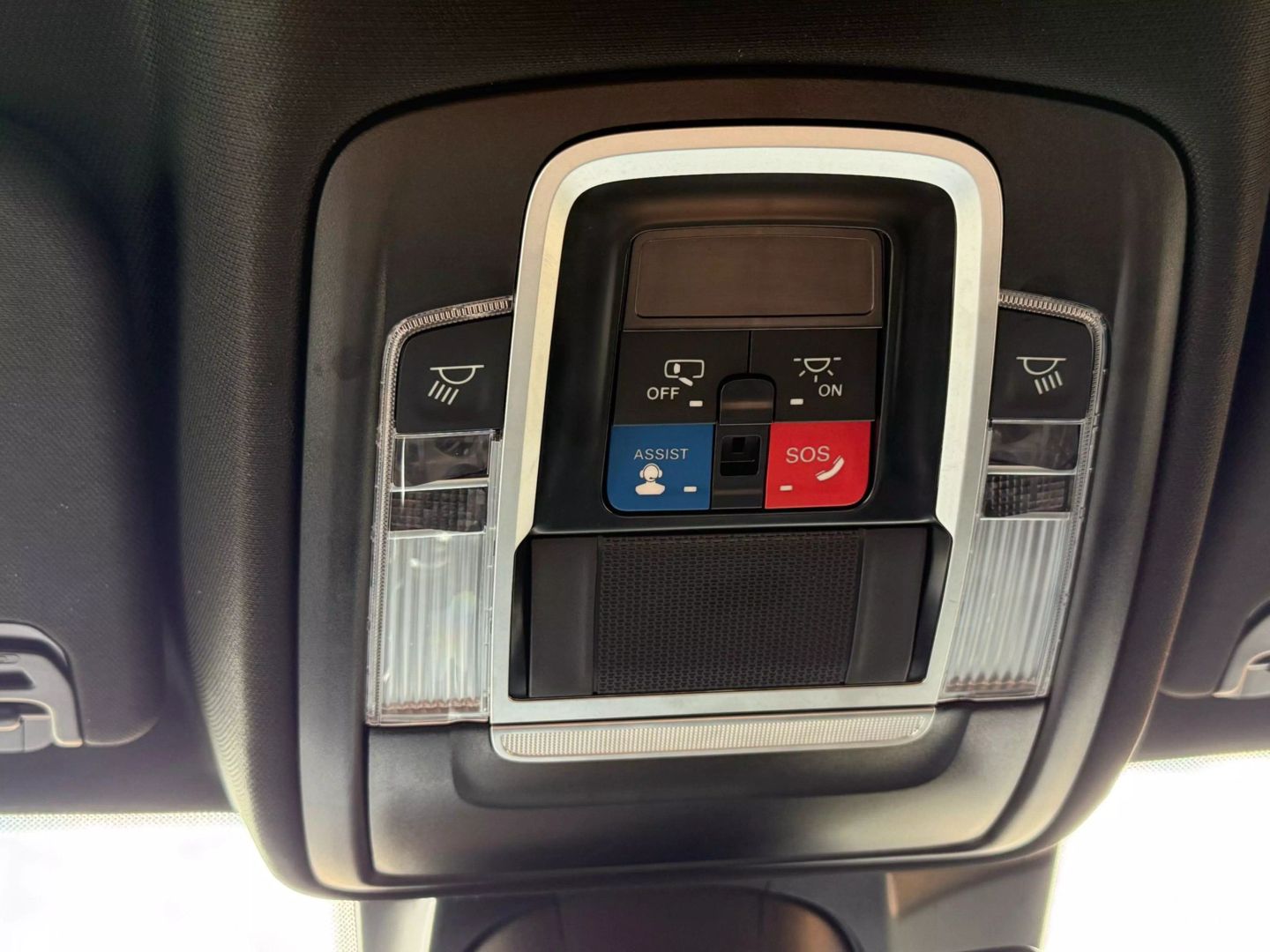2024 Ram 1500 Crew Cab - Image 39