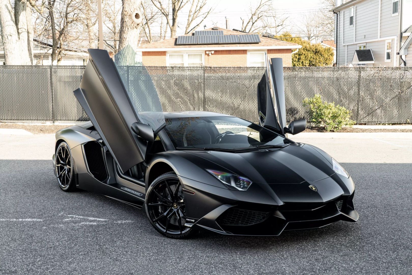2014 Lamborghini Aventador - Image 15