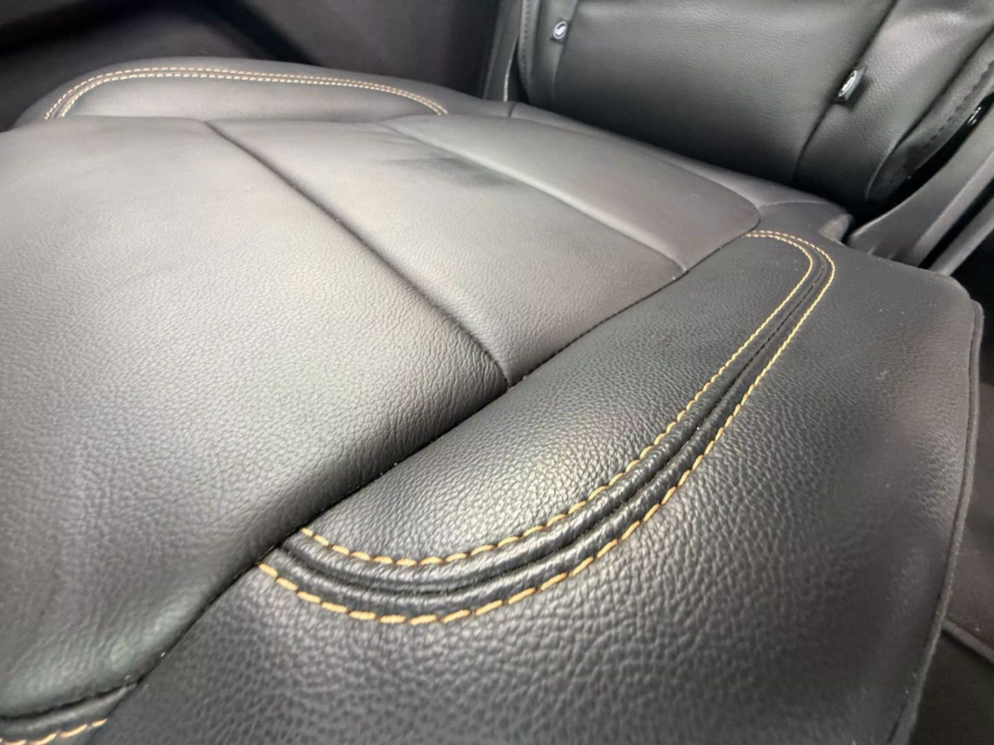 2019 Chevrolet Traverse - Image 12