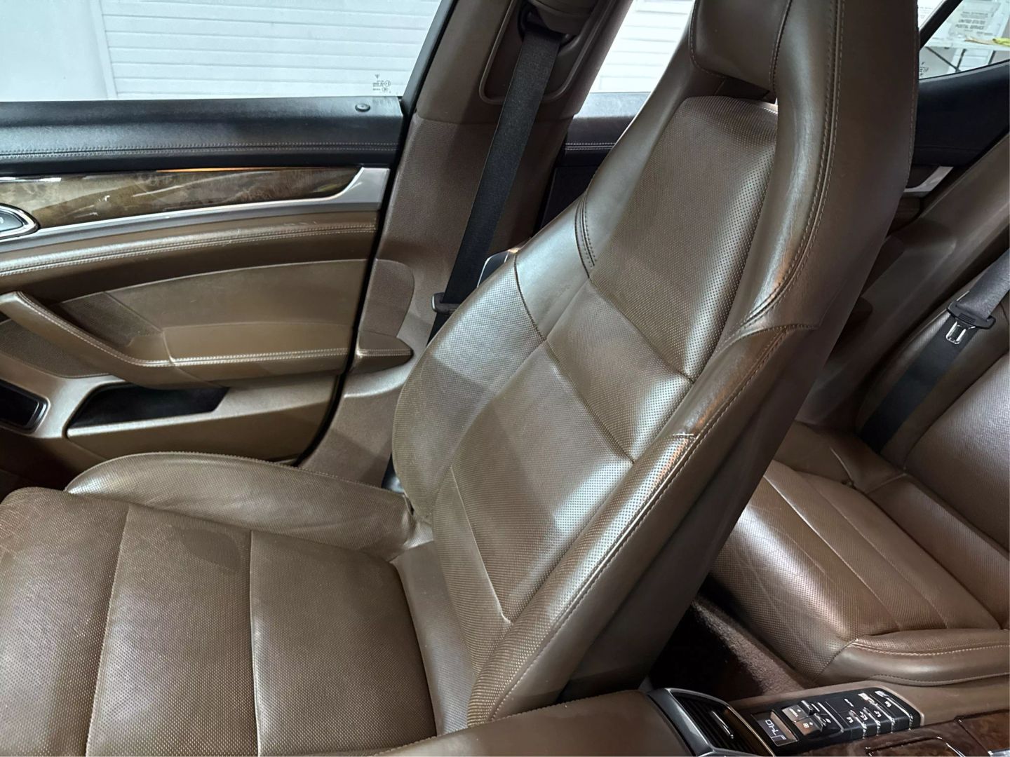 2015 Porsche Panamera - Image 34