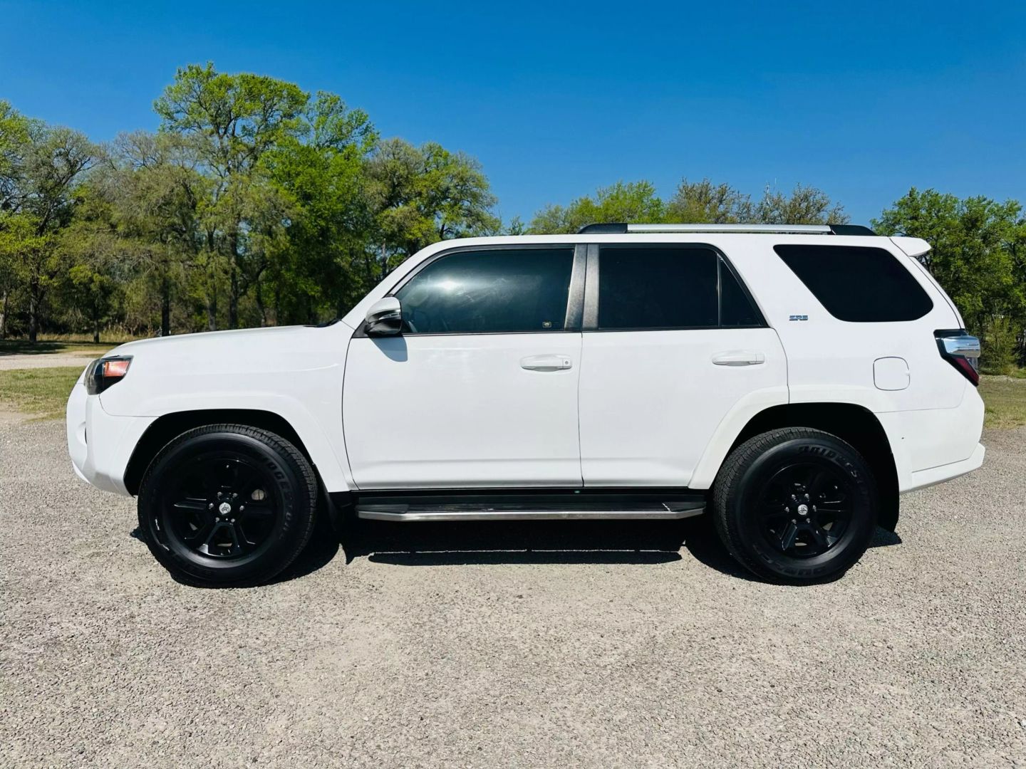 2019 Toyota 4runner - Image 2