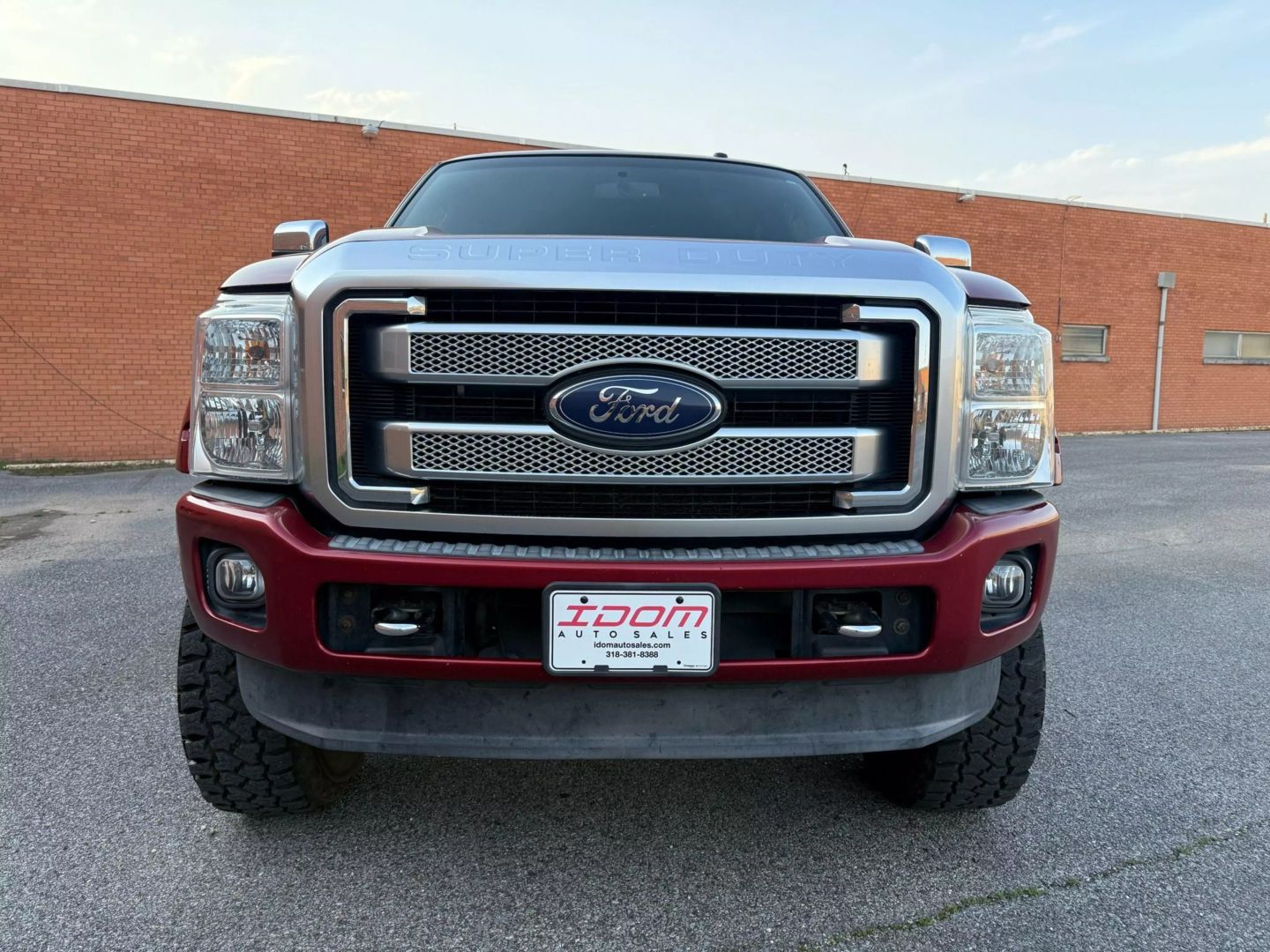 2016 Ford F250 Super Duty Crew Cab - Image 10