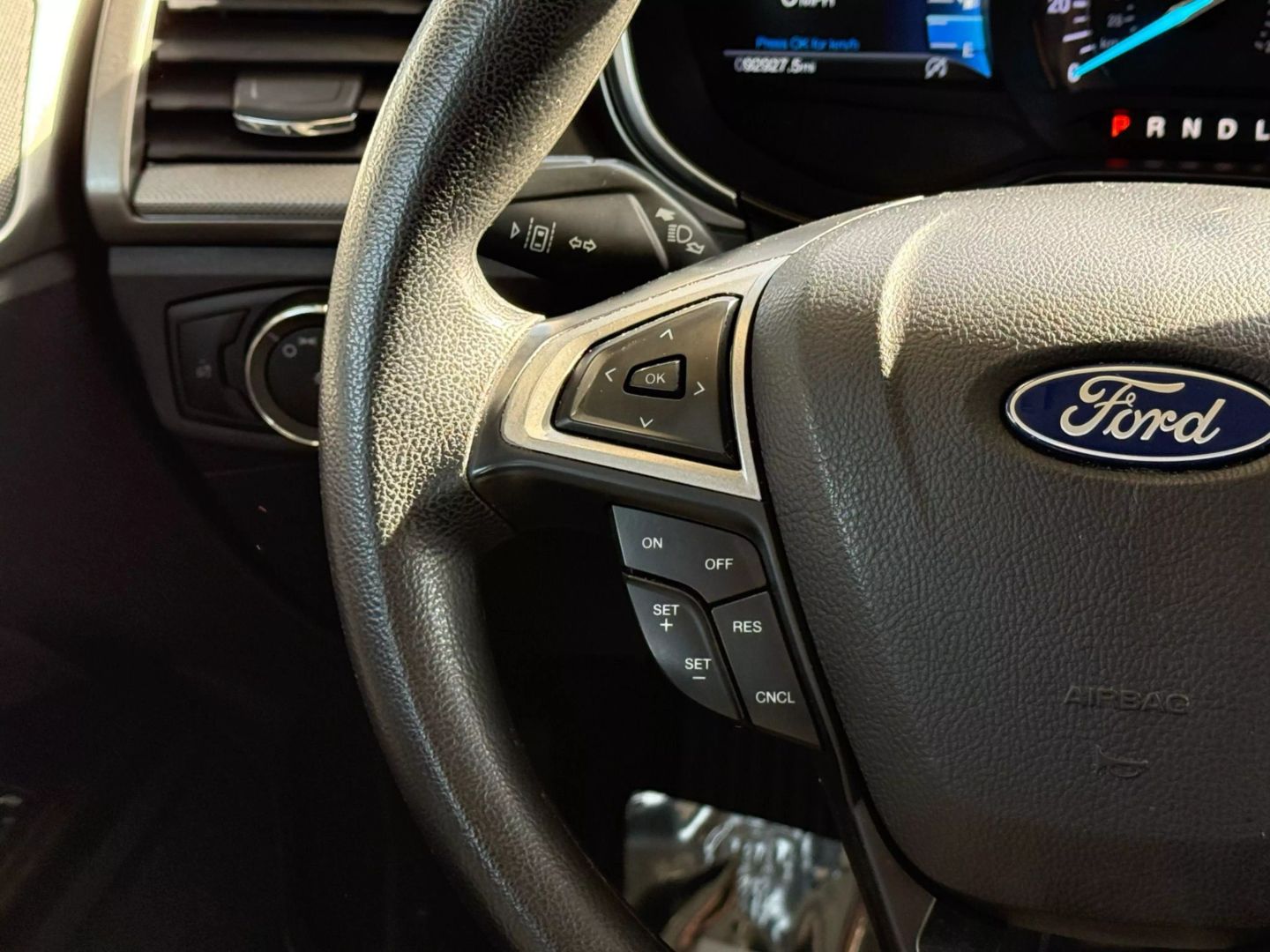 2020 Ford Fusion - Image 34