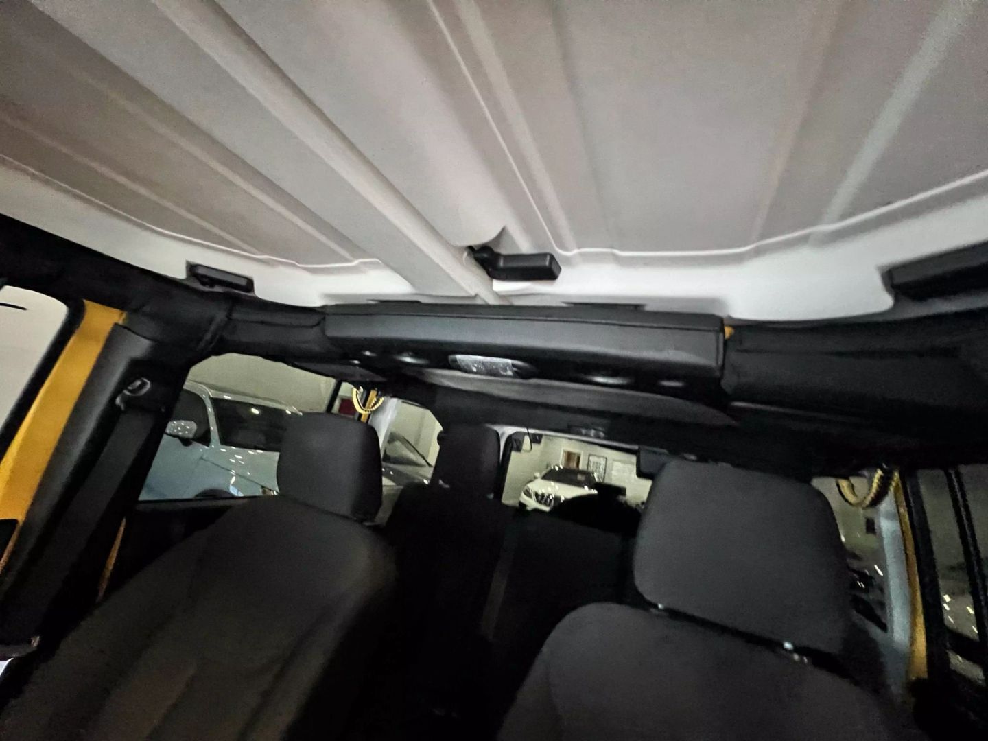 2015 Jeep Wrangler Unlimited Sport Suv 4d - Image 15