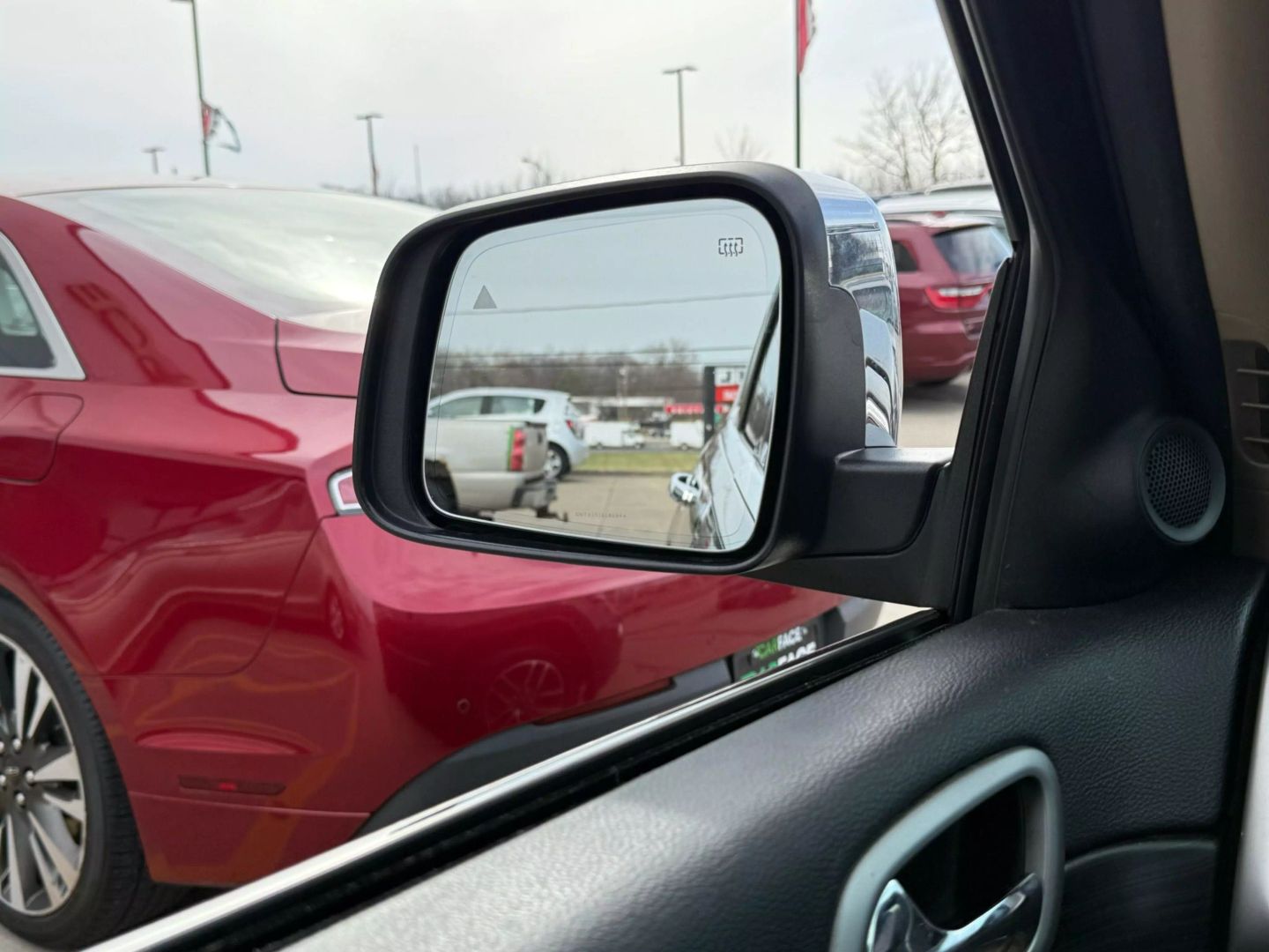 2019 Jeep Grand Cherokee - Image 55