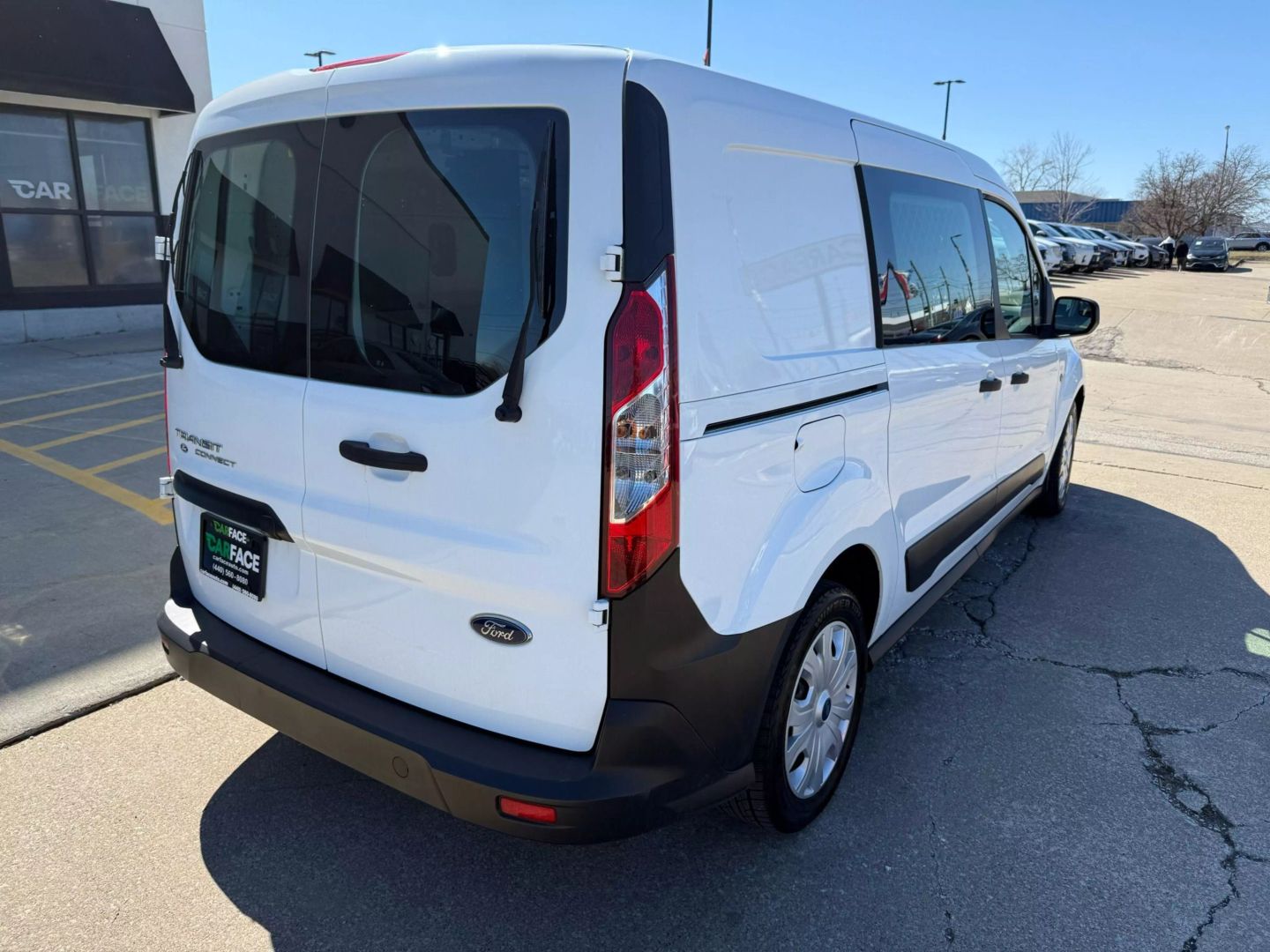 2020 Ford Transit Connect Cargo Van - Image 12