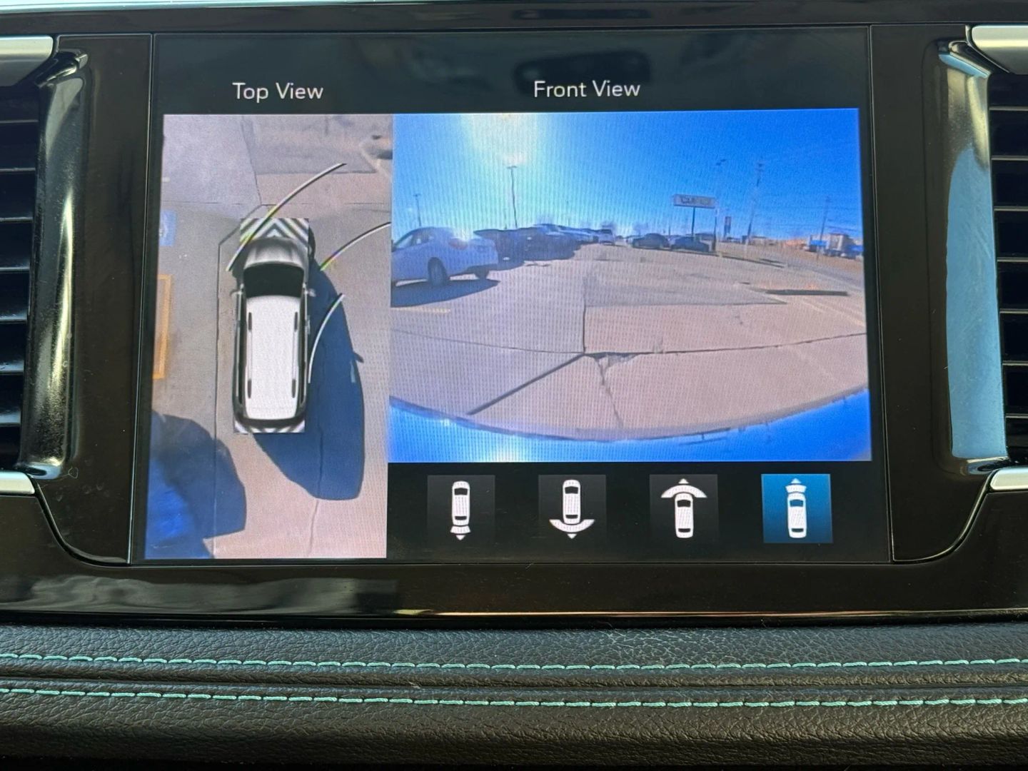 2018 Chrysler Pacifica Hybrid - Image 58