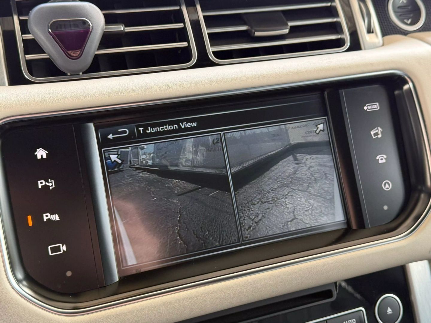 2016 Land Rover Range Rover - Image 46