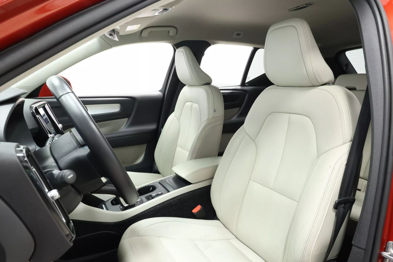 2019 Volvo Xc40 - Image 15