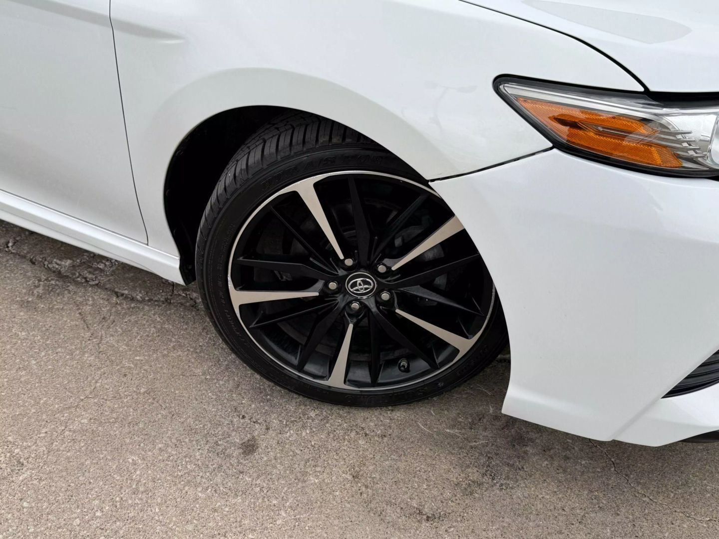 2019 Toyota Camry - Image 57