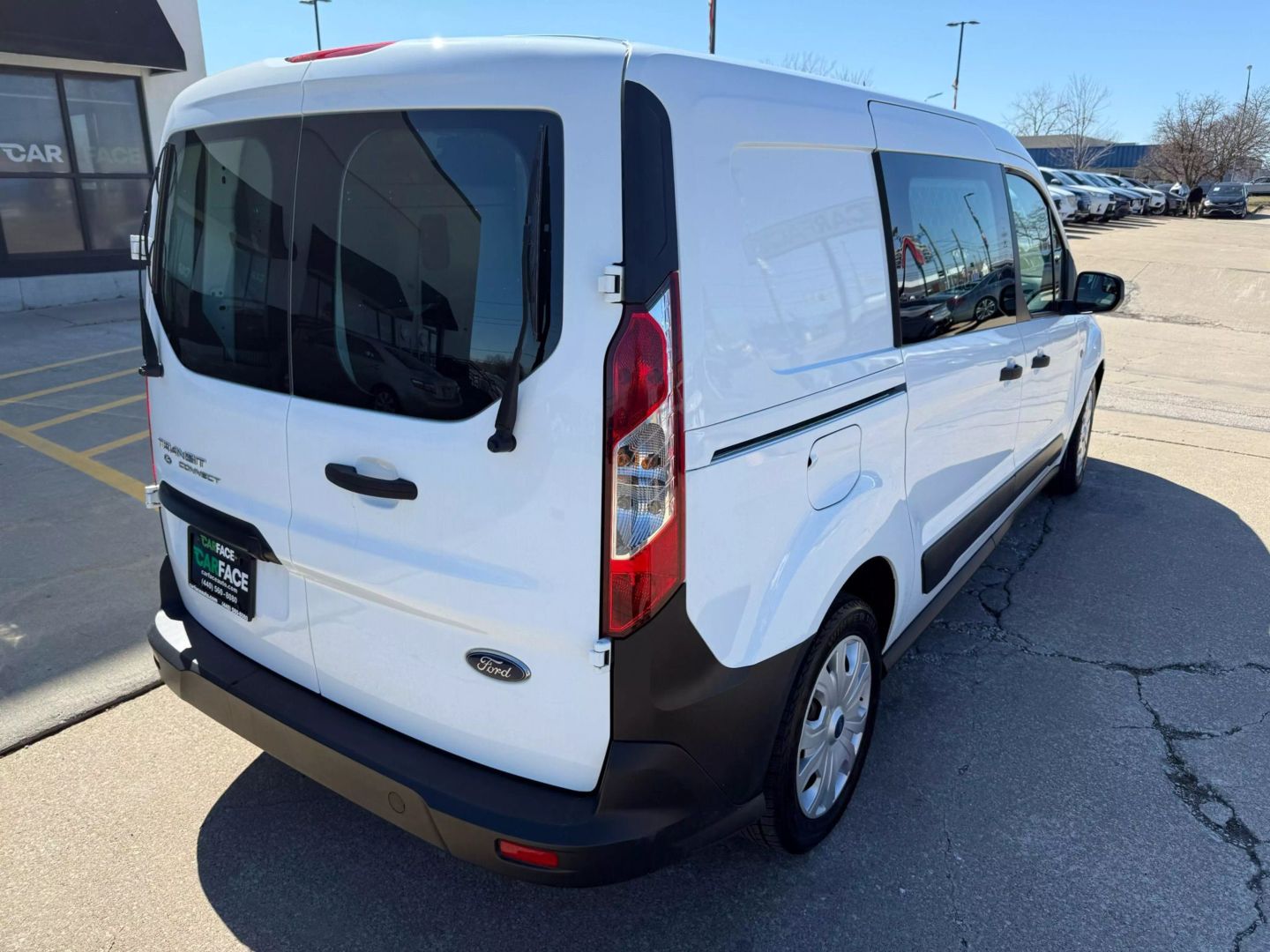 2020 Ford Transit Connect Cargo Van - Image 11