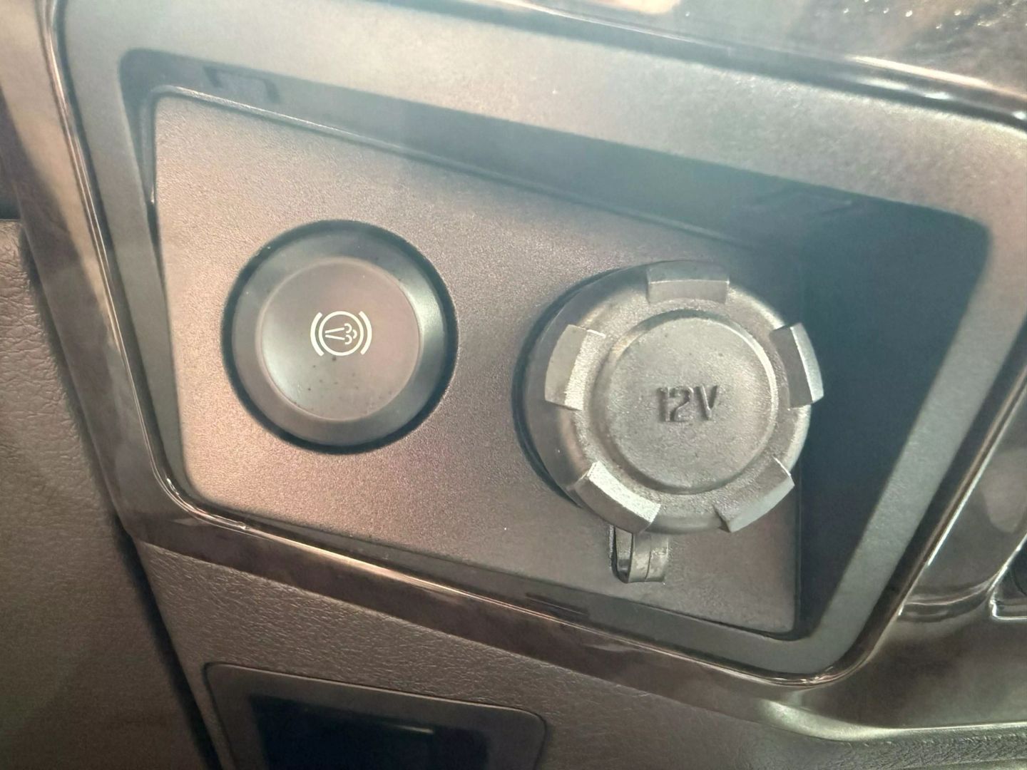 2015 Ford F250 Super Duty Crew Cab - Image 38