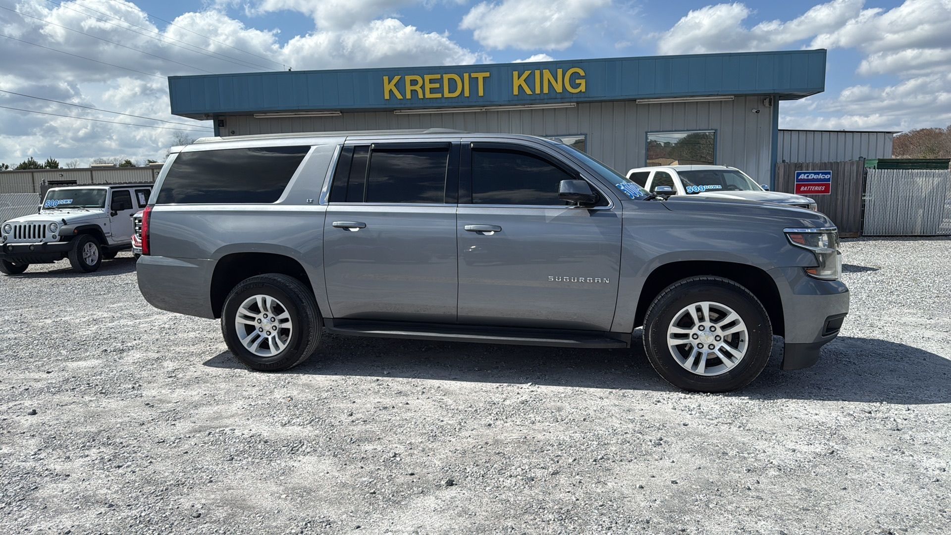 Image 6 of 2019 CHEVROLET SUBURBAN
