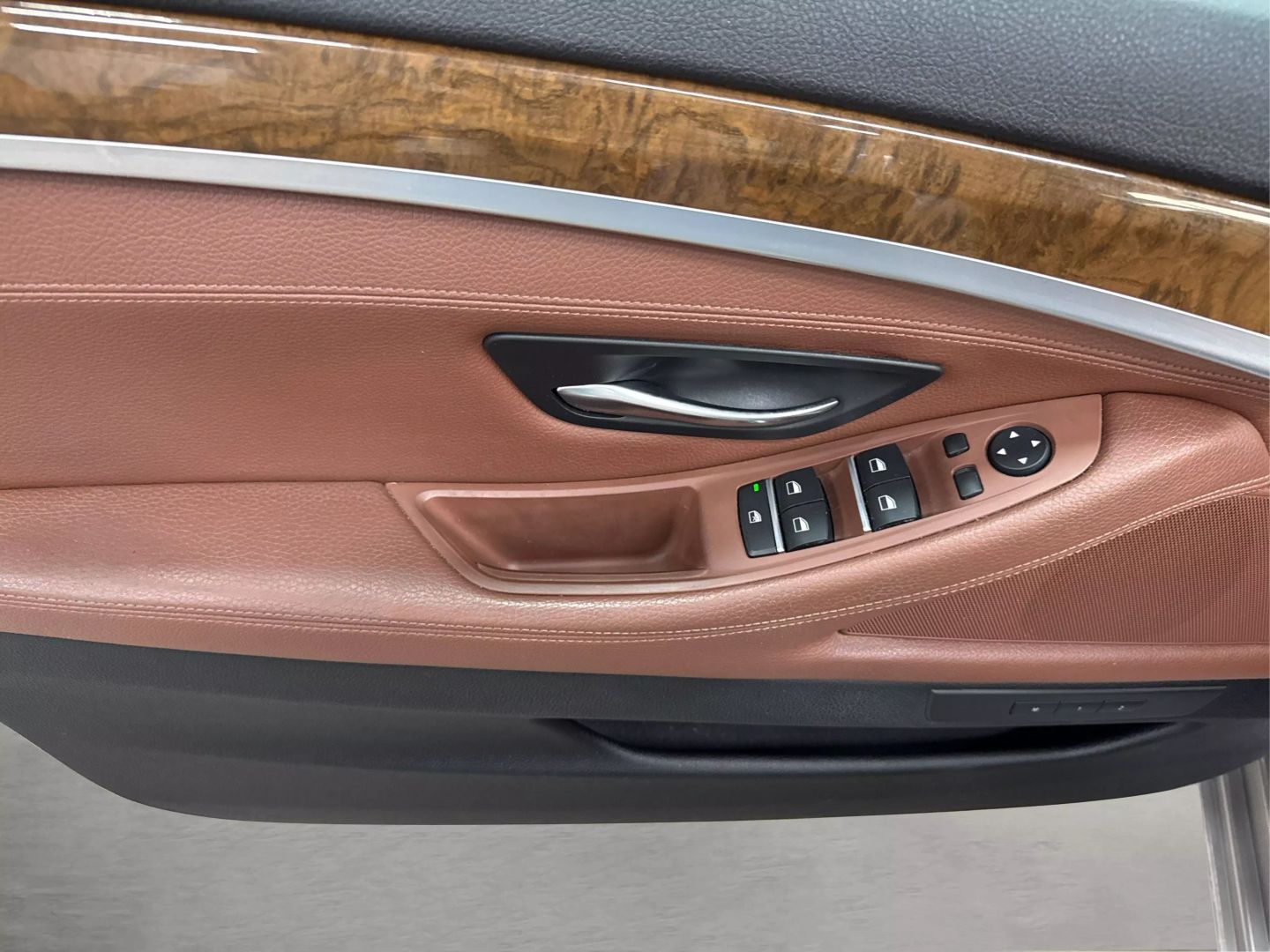 2013 Bmw 5 Series - Image 27