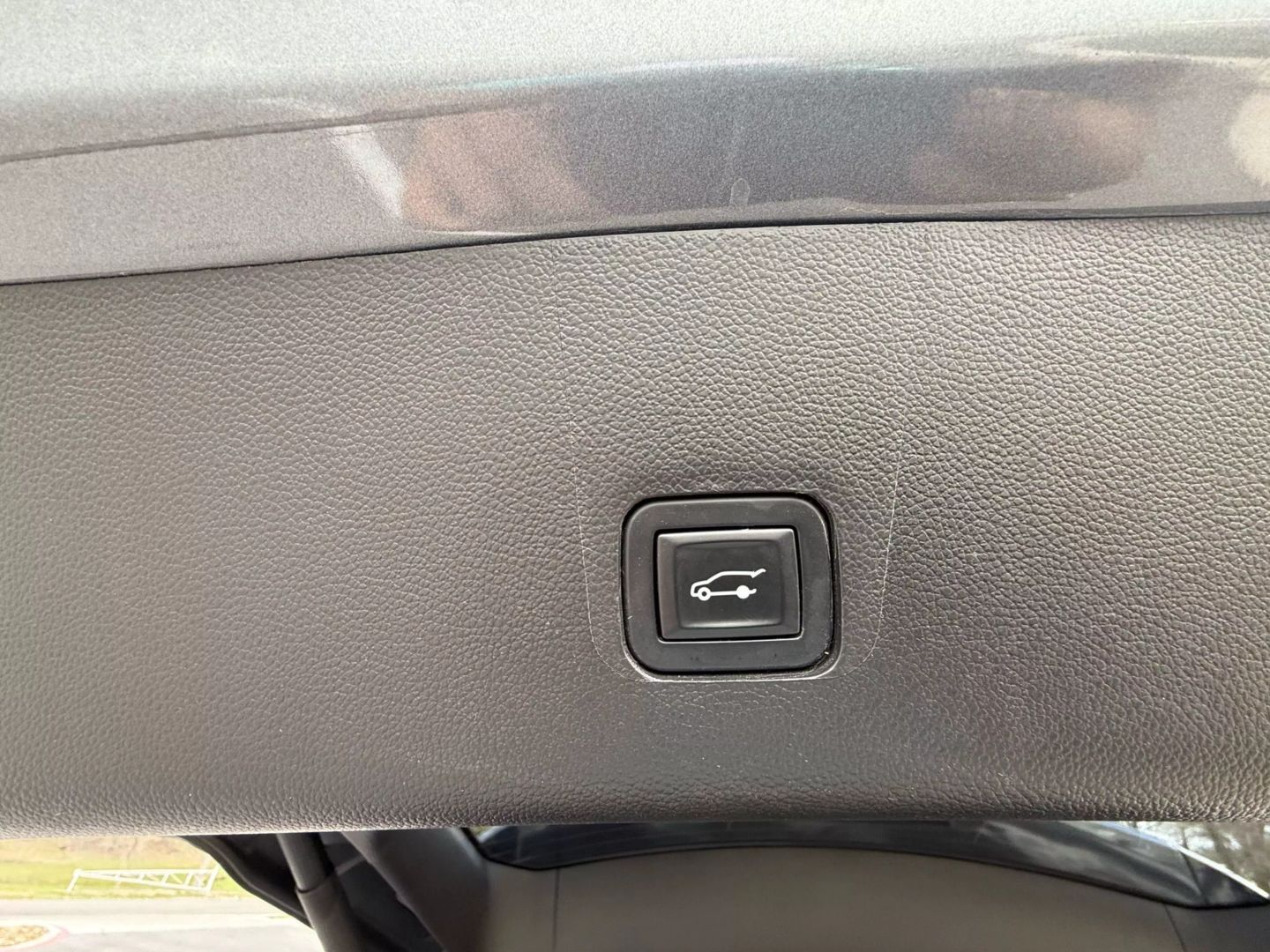 2019 Chevrolet Traverse - Image 17