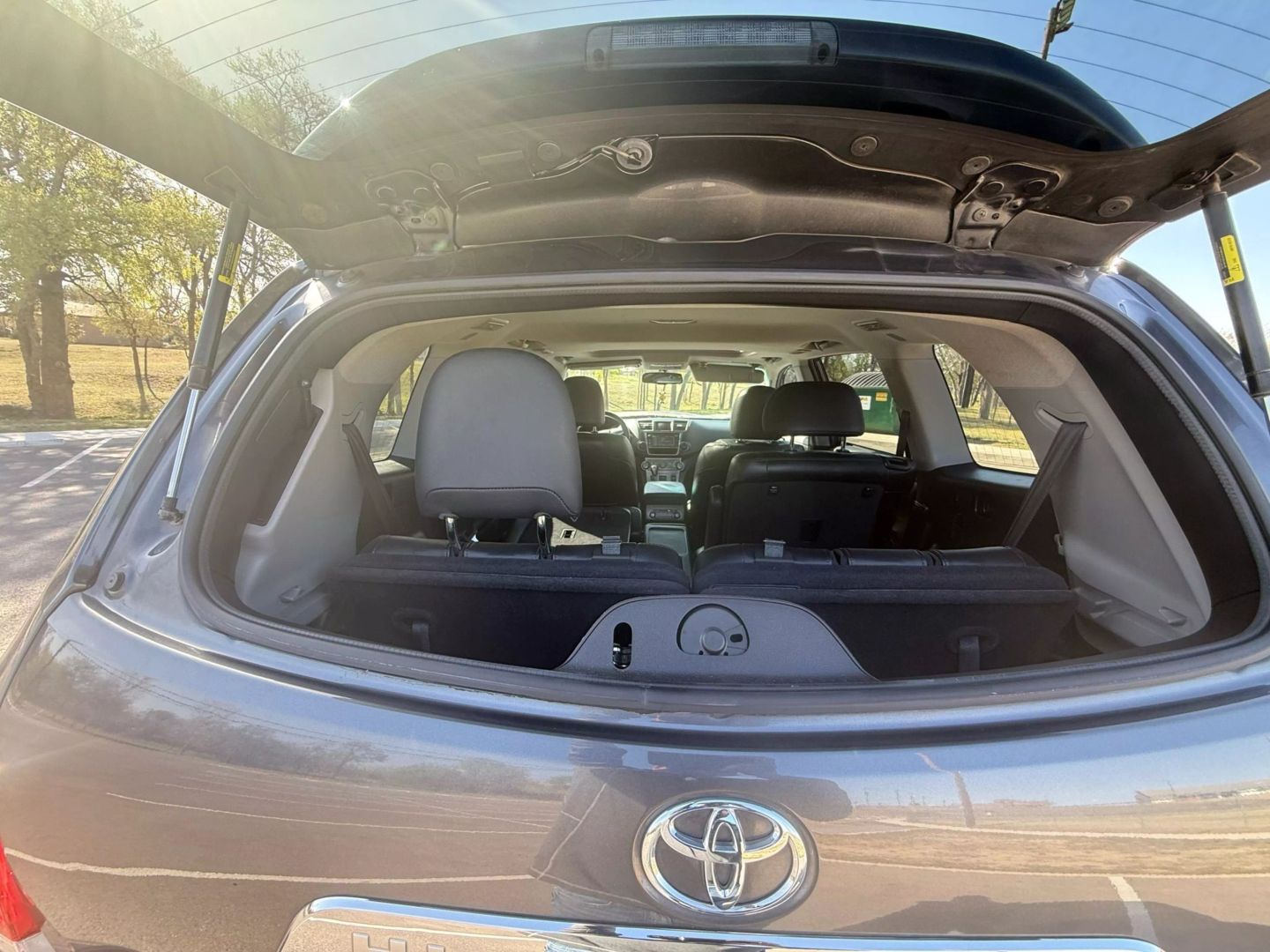 2013 Toyota Highlander - Image 37