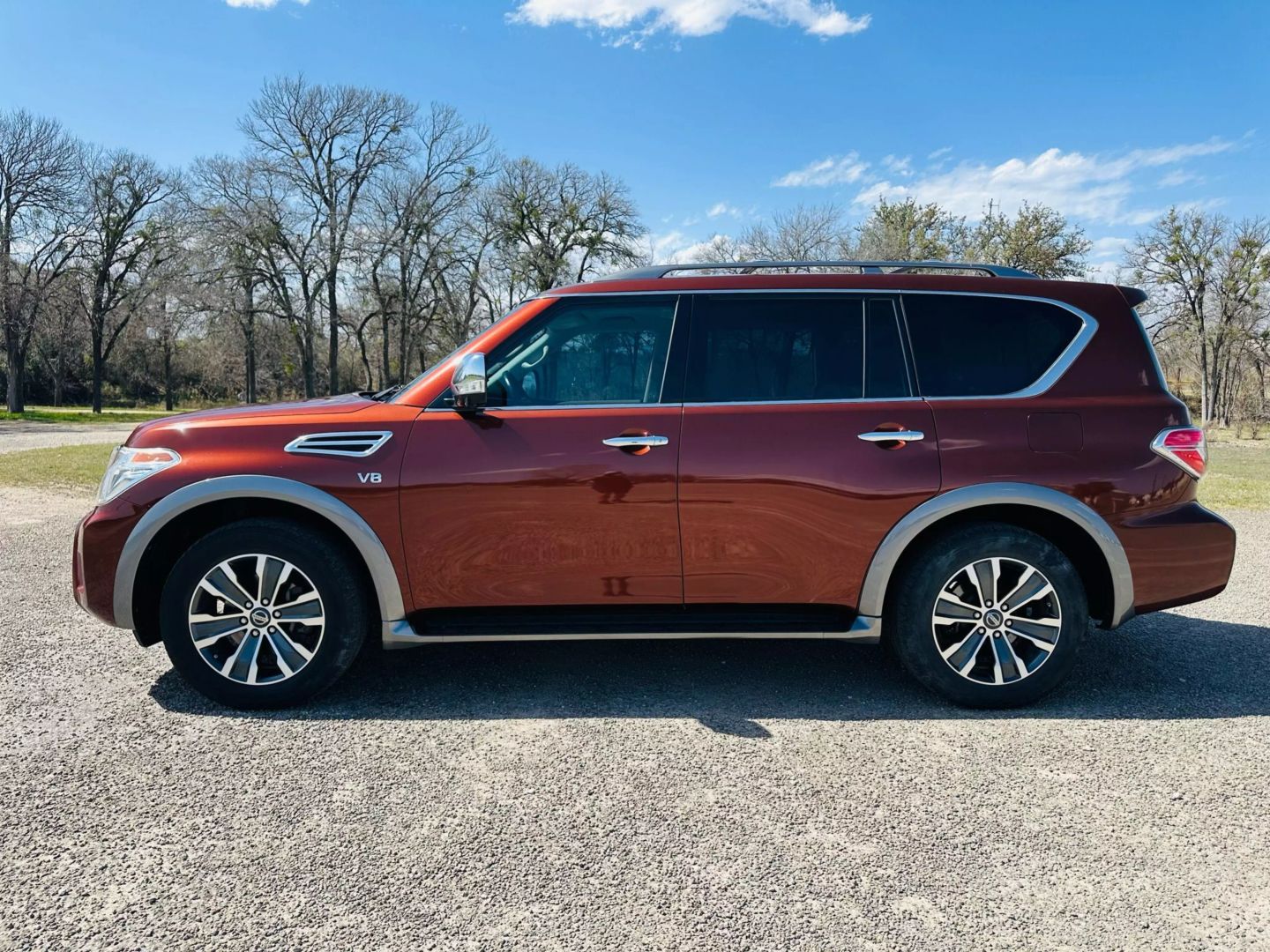 2018 Nissan Armada - Image 2