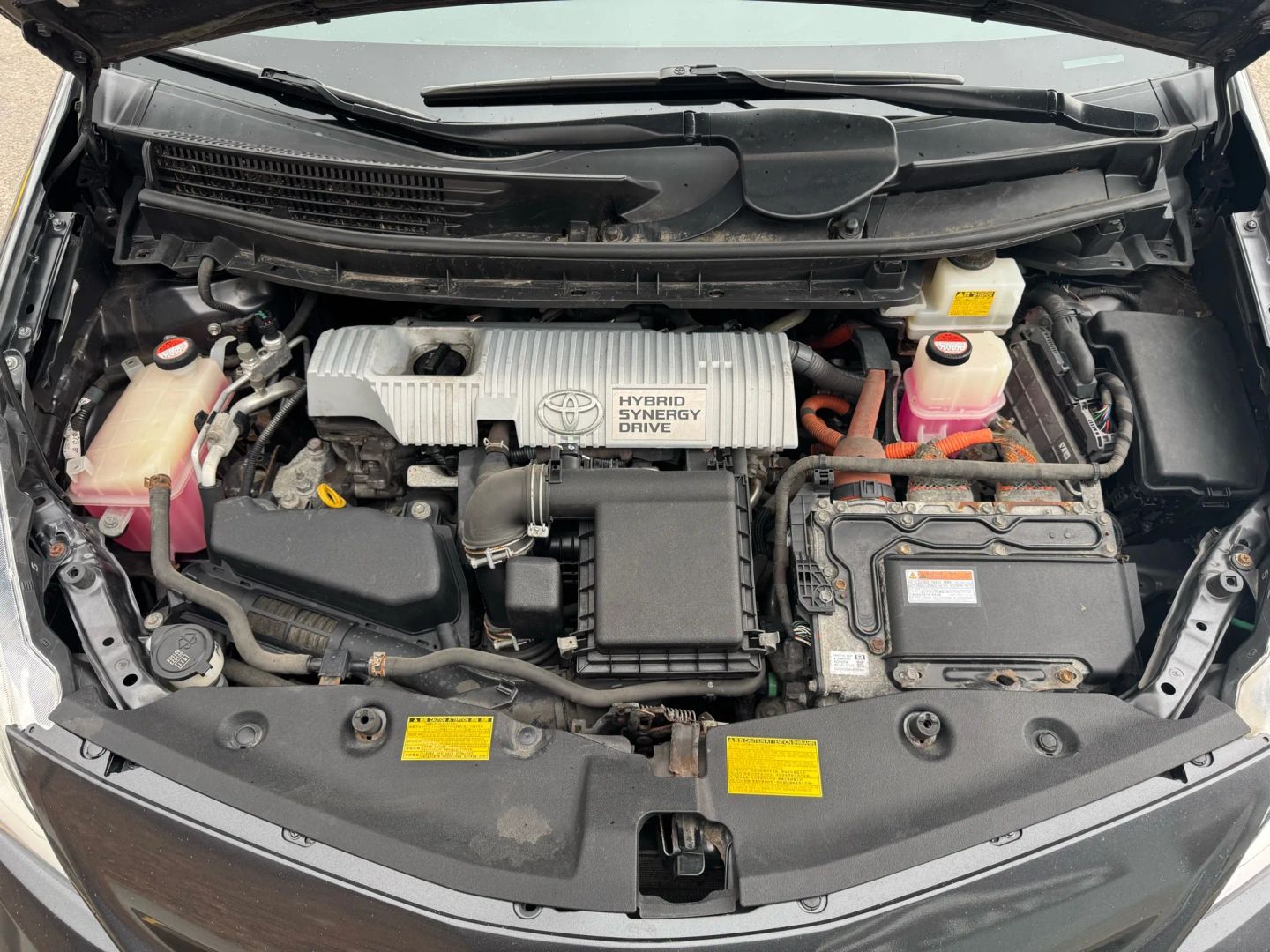 2014 Toyota Prius V - Image 21