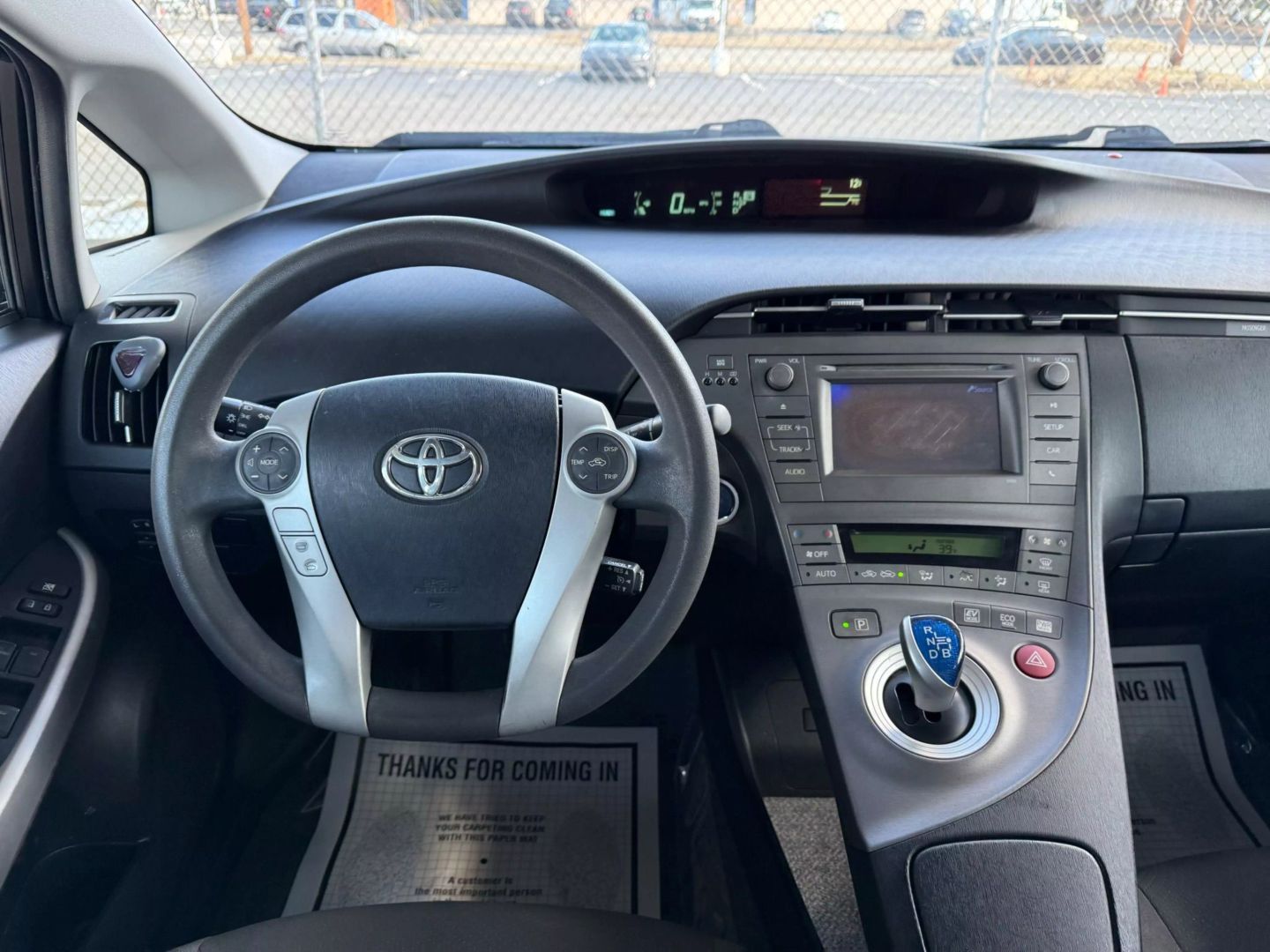 2013 Toyota Prius - Image 30