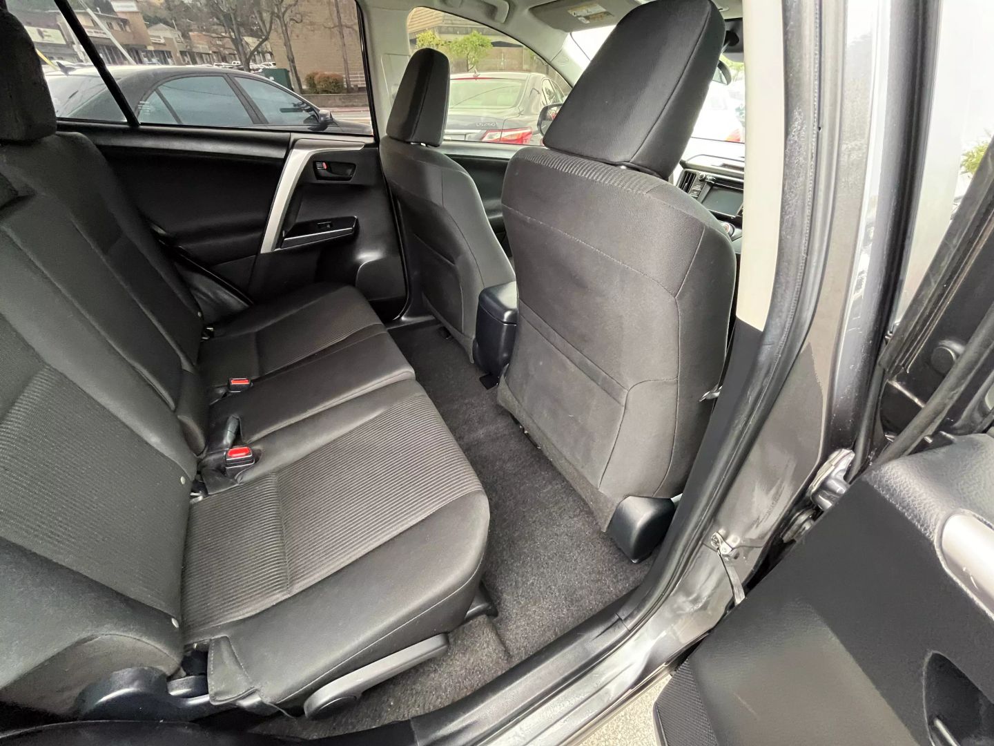 2017 Toyota Rav4  Vin: Jtmzfrev6hj716485 Stock Id: 716485 - Image 17