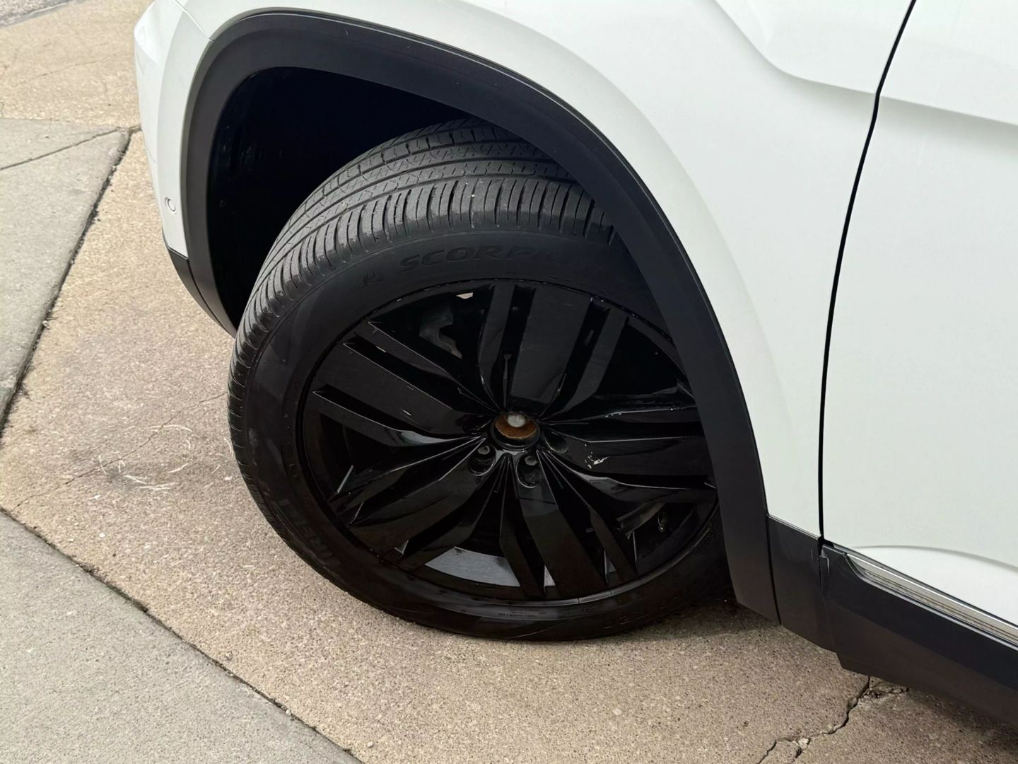 2019 Volkswagen Atlas - Image 61