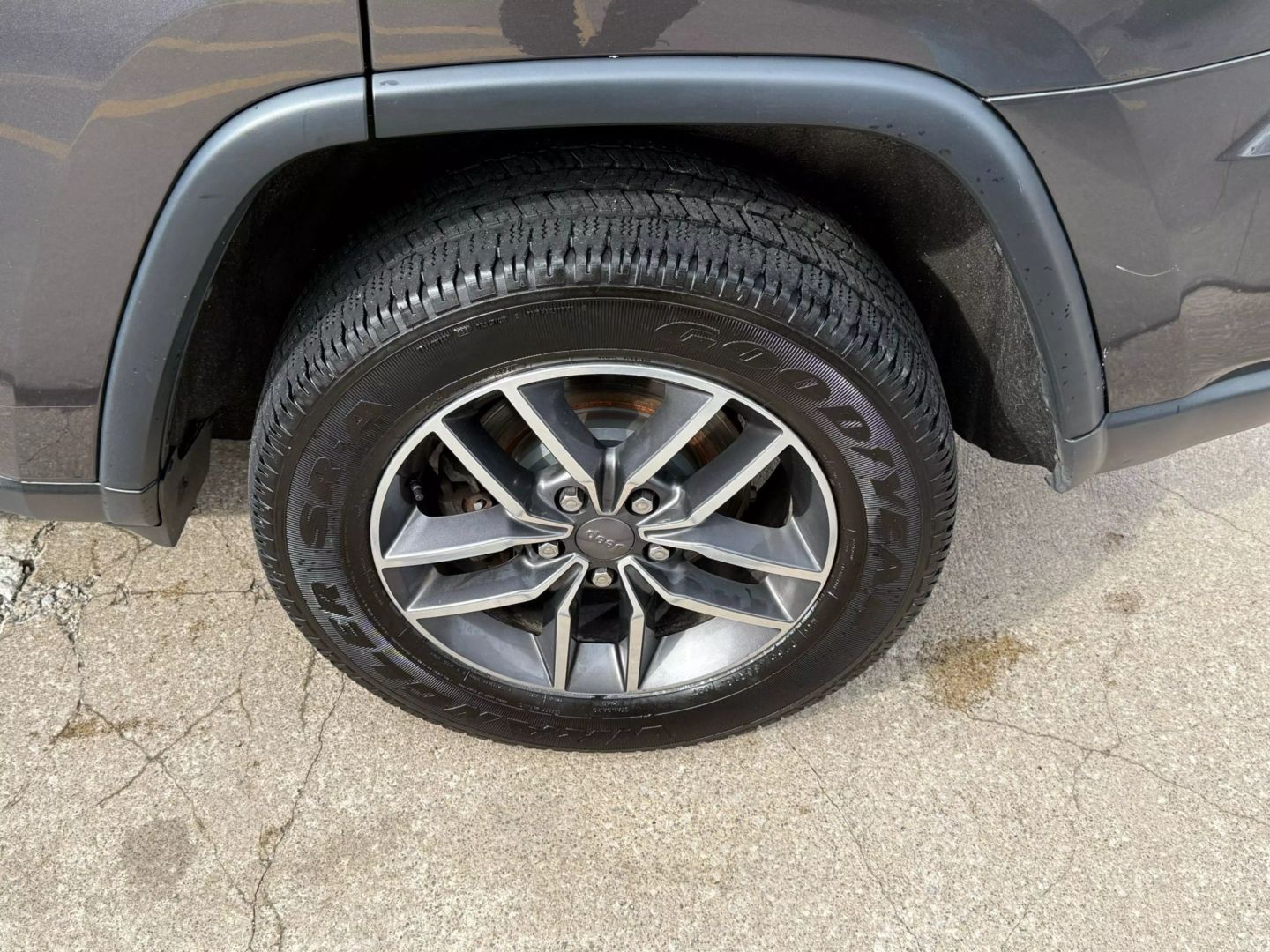 2019 Jeep Grand Cherokee - Image 59