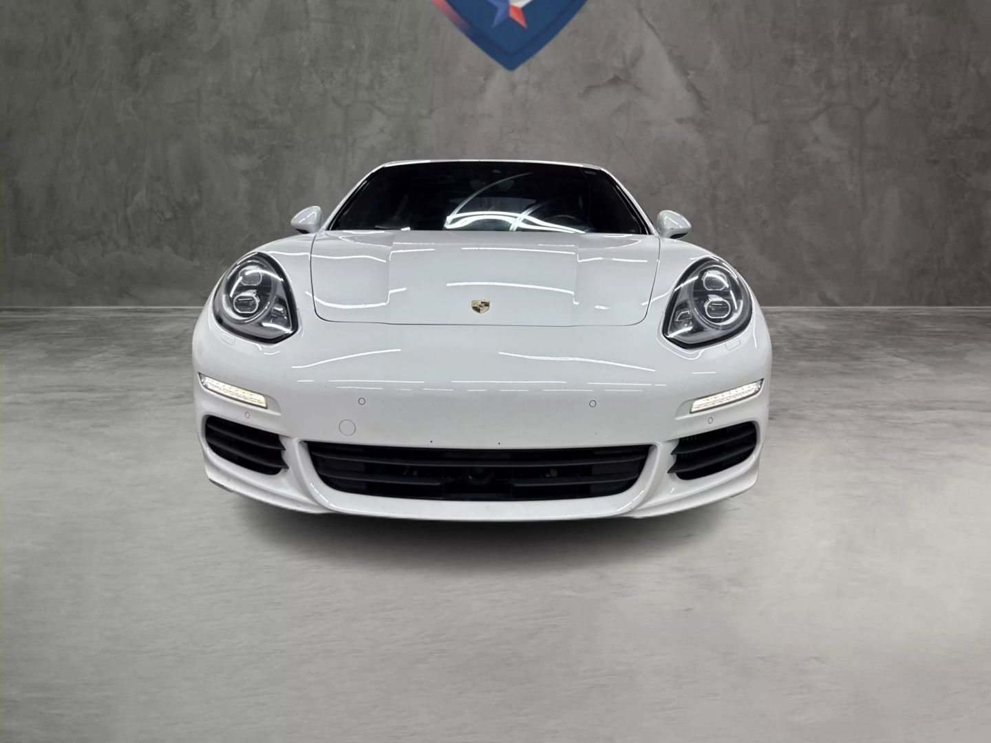 2015 Porsche Panamera - Image 13