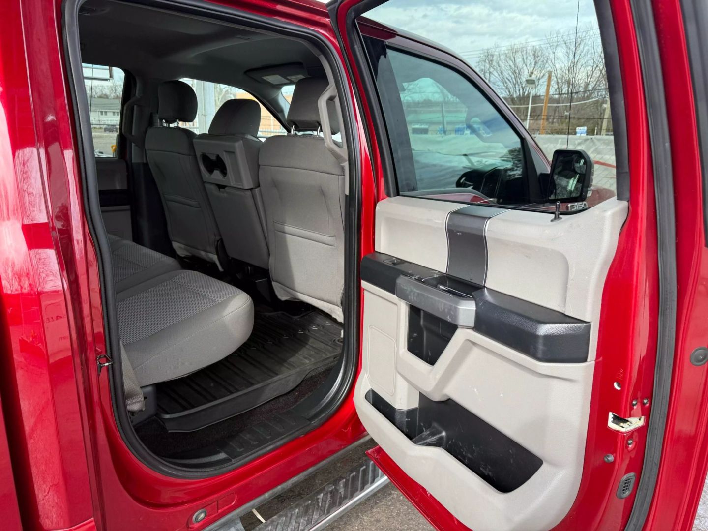 2017 Ford F150 Supercrew Cab - Image 21