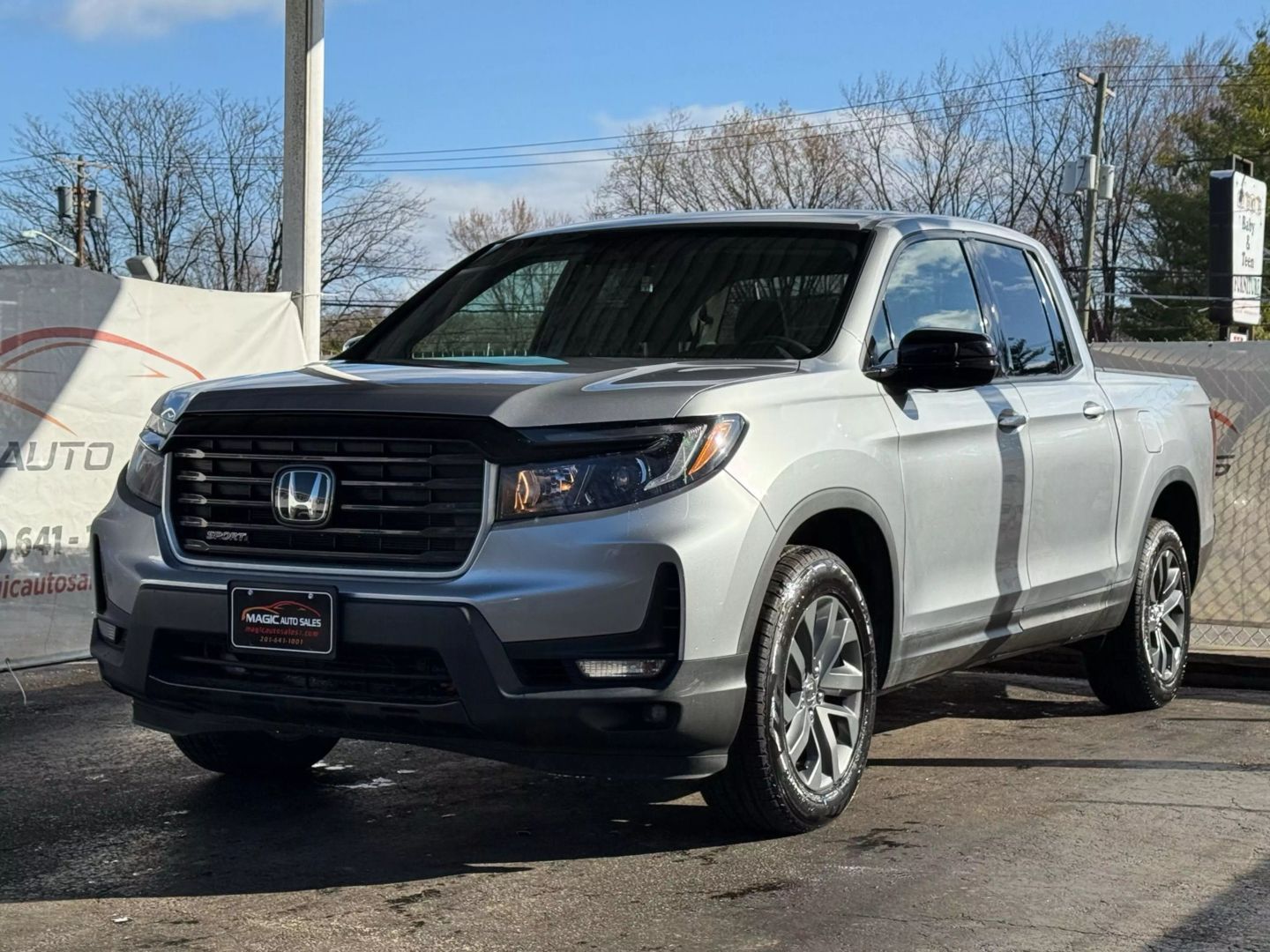 2021 Honda Ridgeline - Image 3