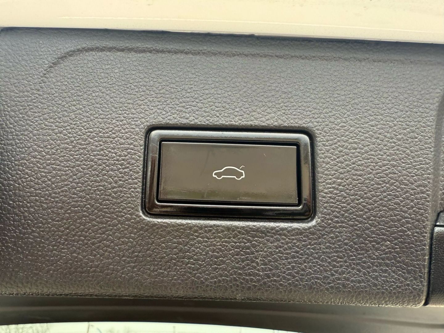2019 Volkswagen Atlas - Image 15