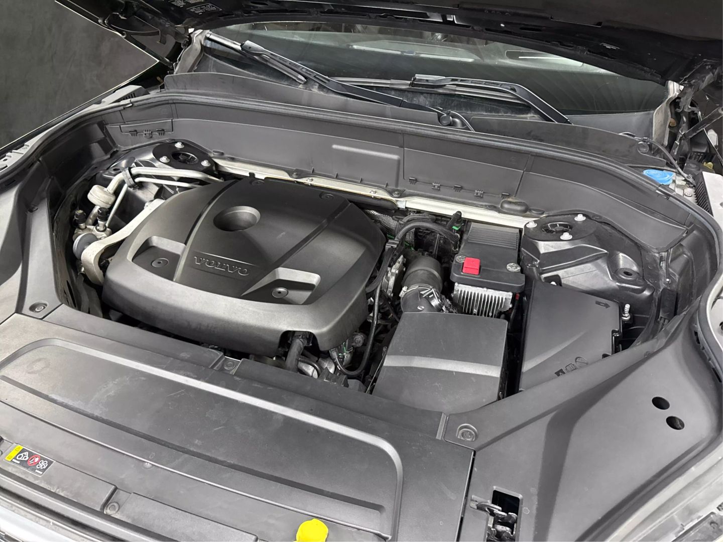 2017 Volvo Xc90 - Image 9