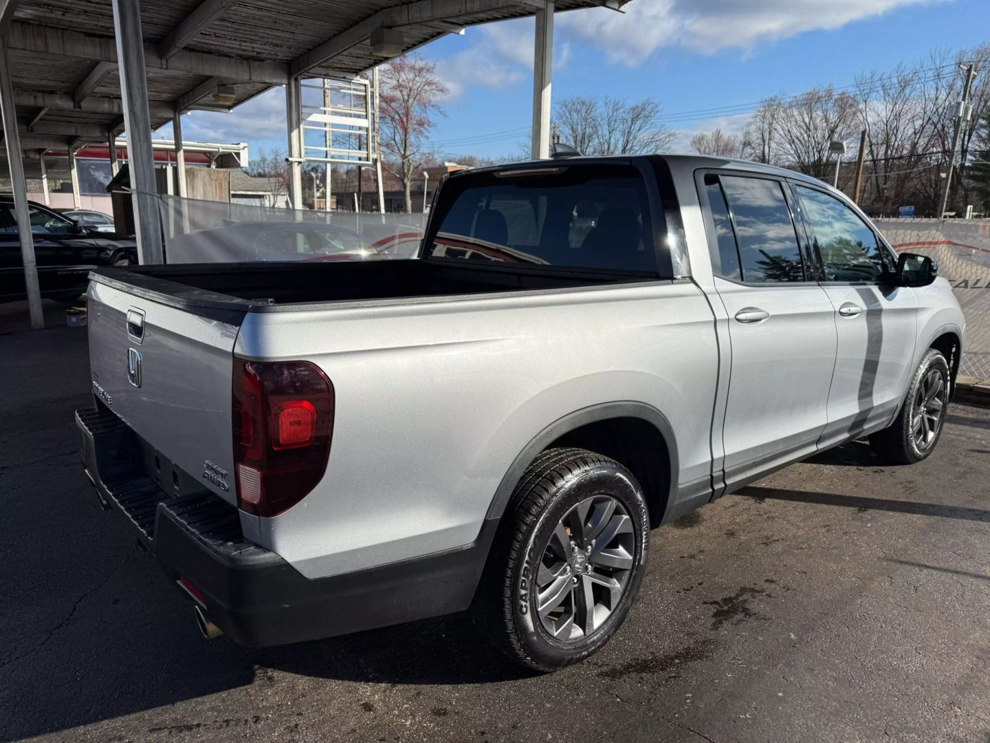 2021 Honda Ridgeline - Image 12