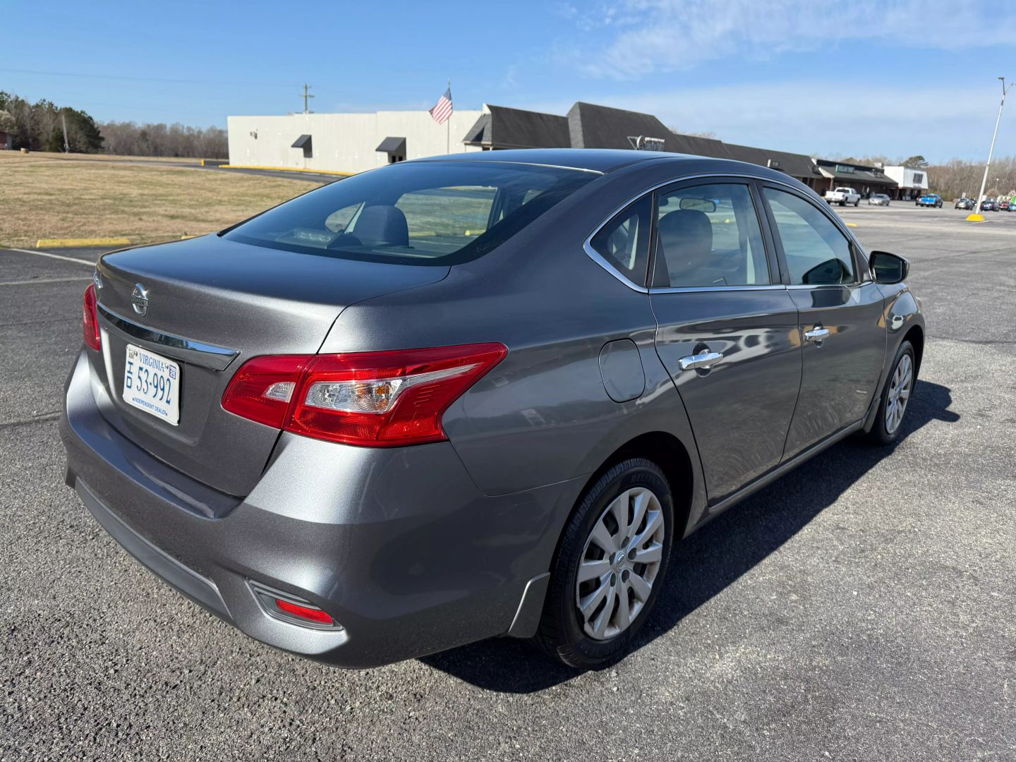 2017 Nissan Sentra - Image 5
