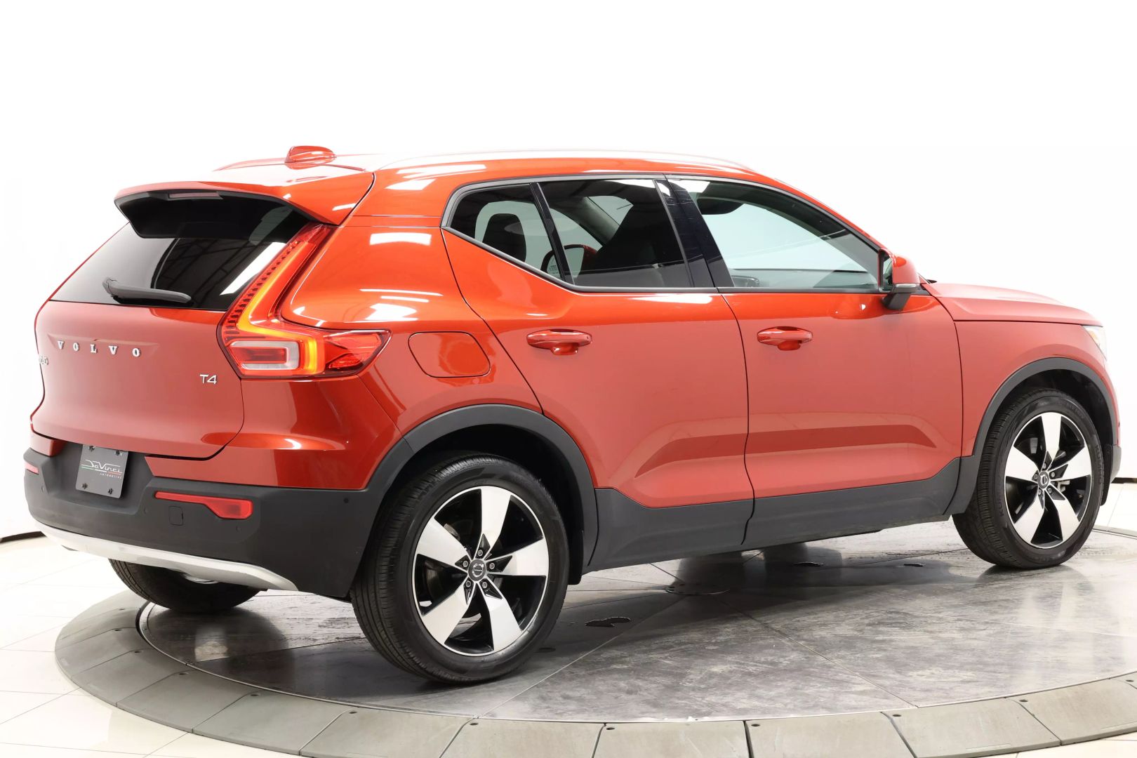 2019 Volvo Xc40 - Image 4